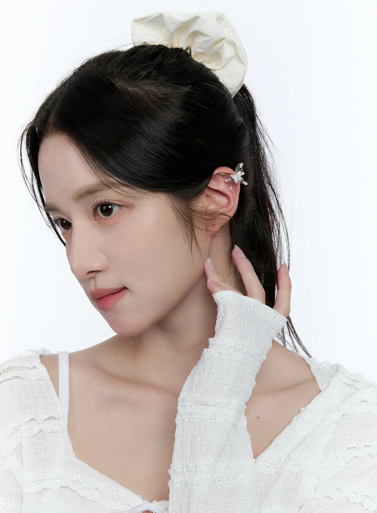 Delicate Butterfly Ear Cuff CG514 - Image 2