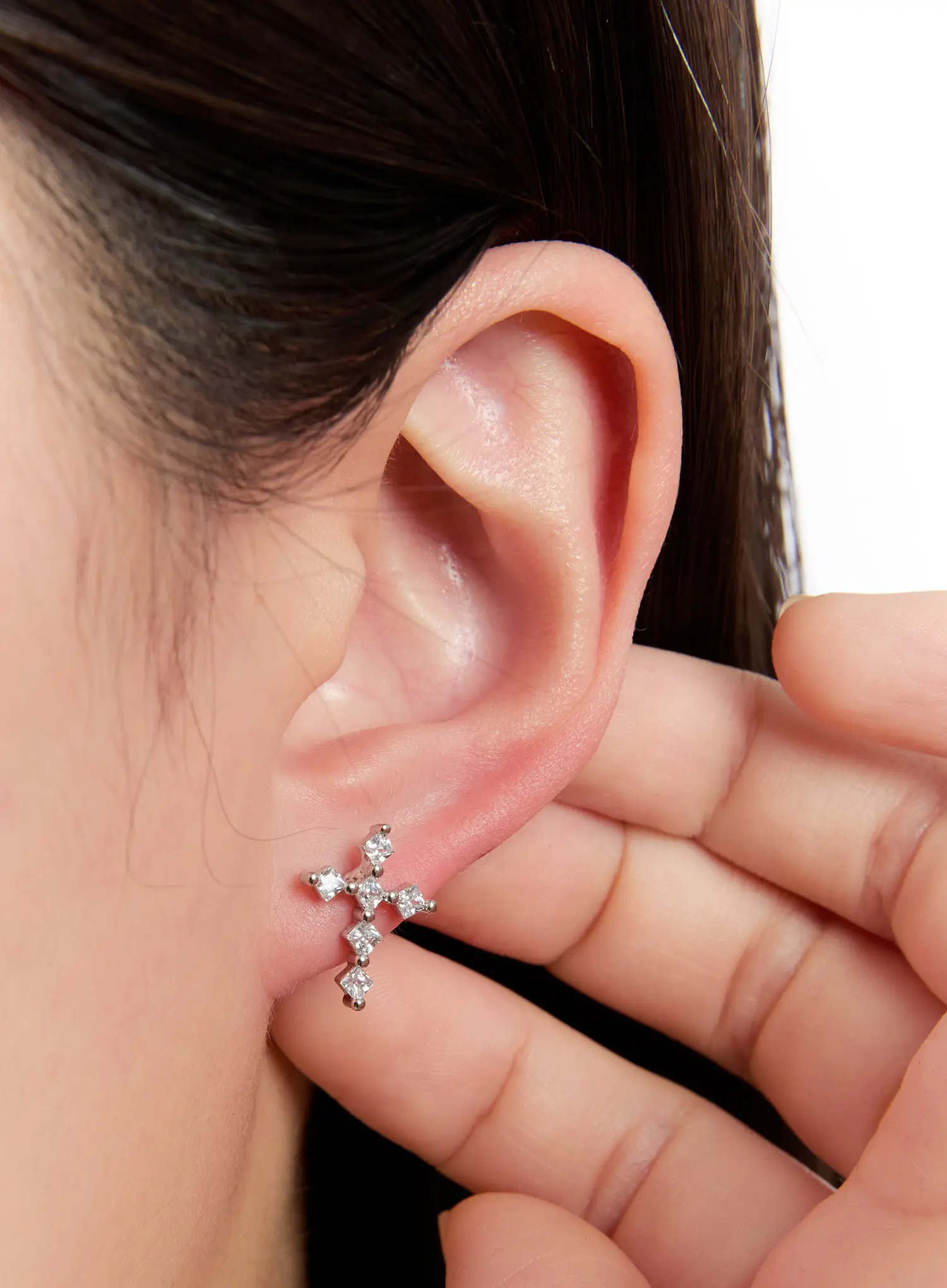 Elegant Cross Stud Earrings IN528 - Image 3