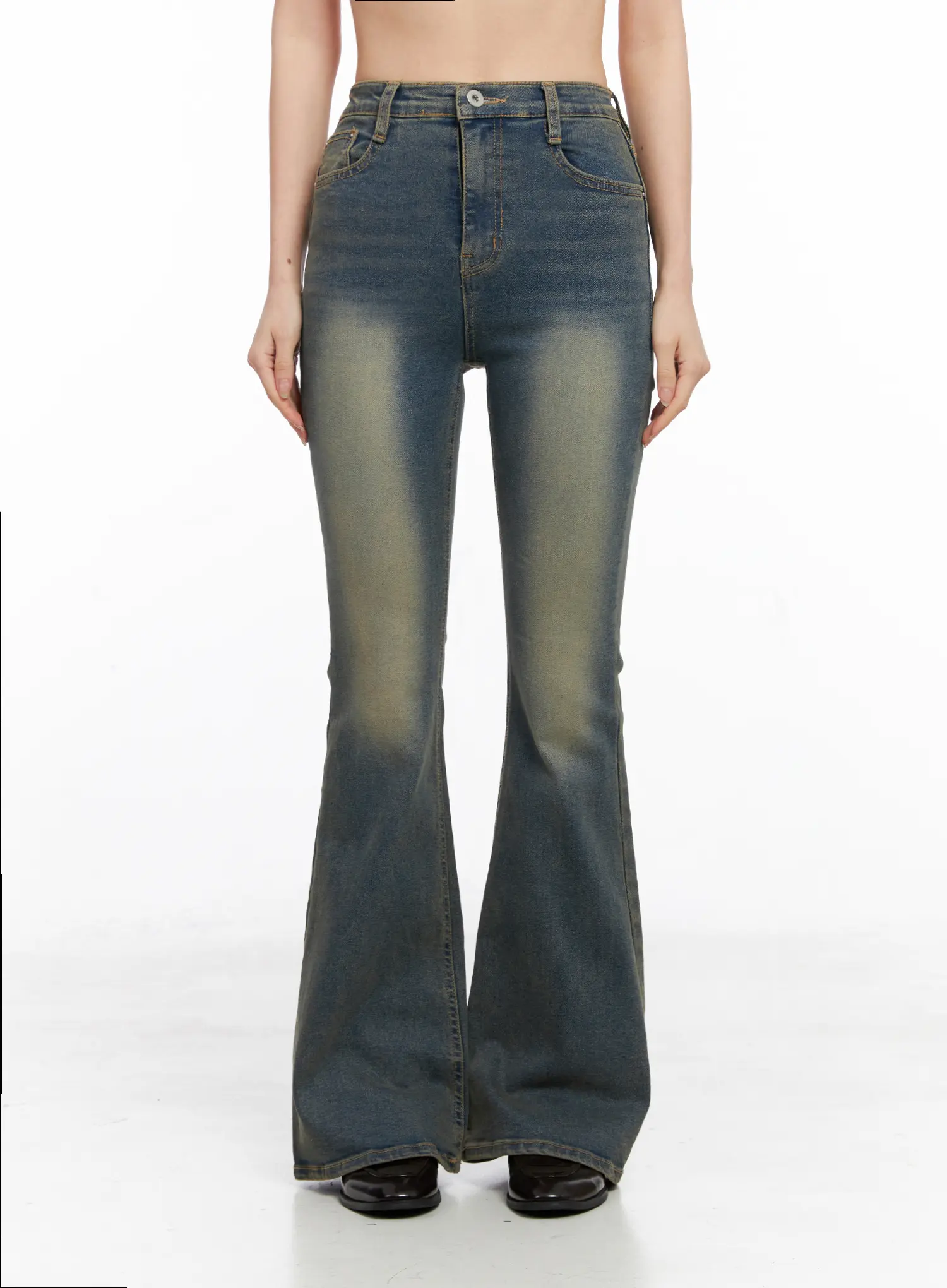 Emmy Washed Flare Jeans CC1109 - Image 8