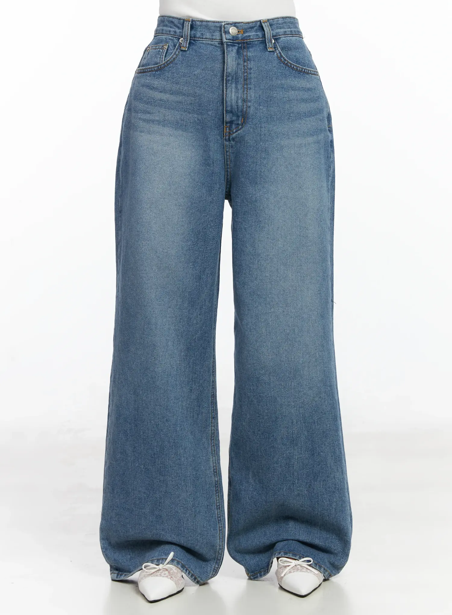 Ensley Wide Leg Jeans IJ529