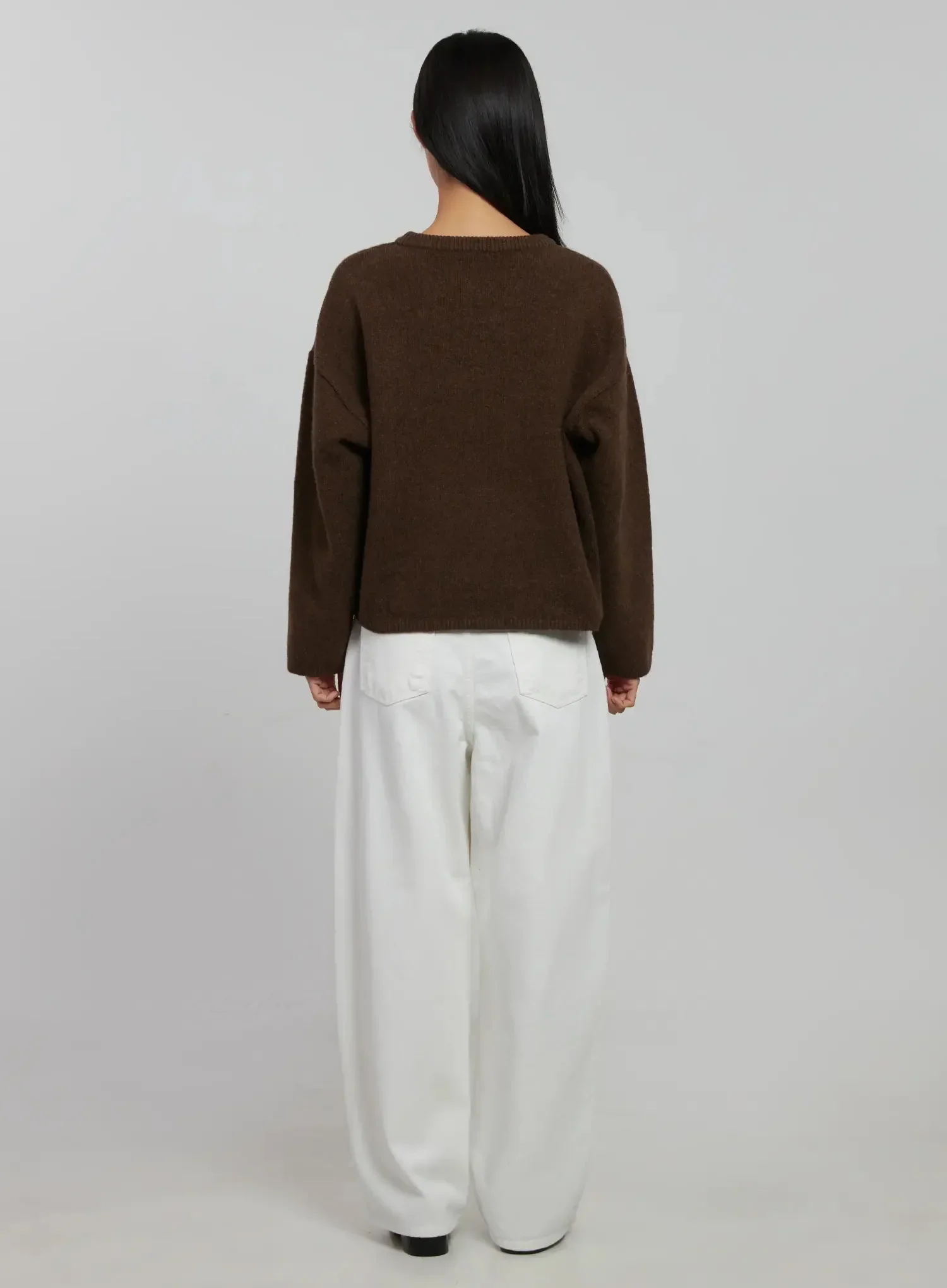 Essential Crewneck Sweater IJ509 - Image 8