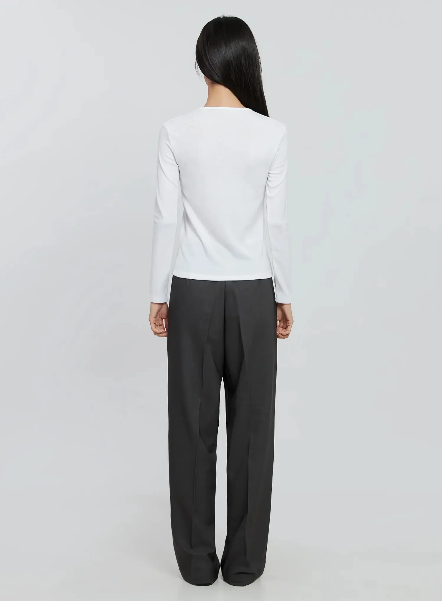 Essential Round Neck Long Sleeve Top IN507 - Image 12