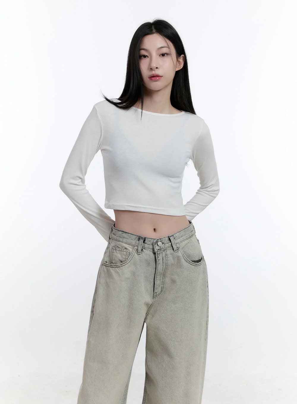 Essential Slim-Fit Long-Sleeve Crop Top CJ520 - Image 7