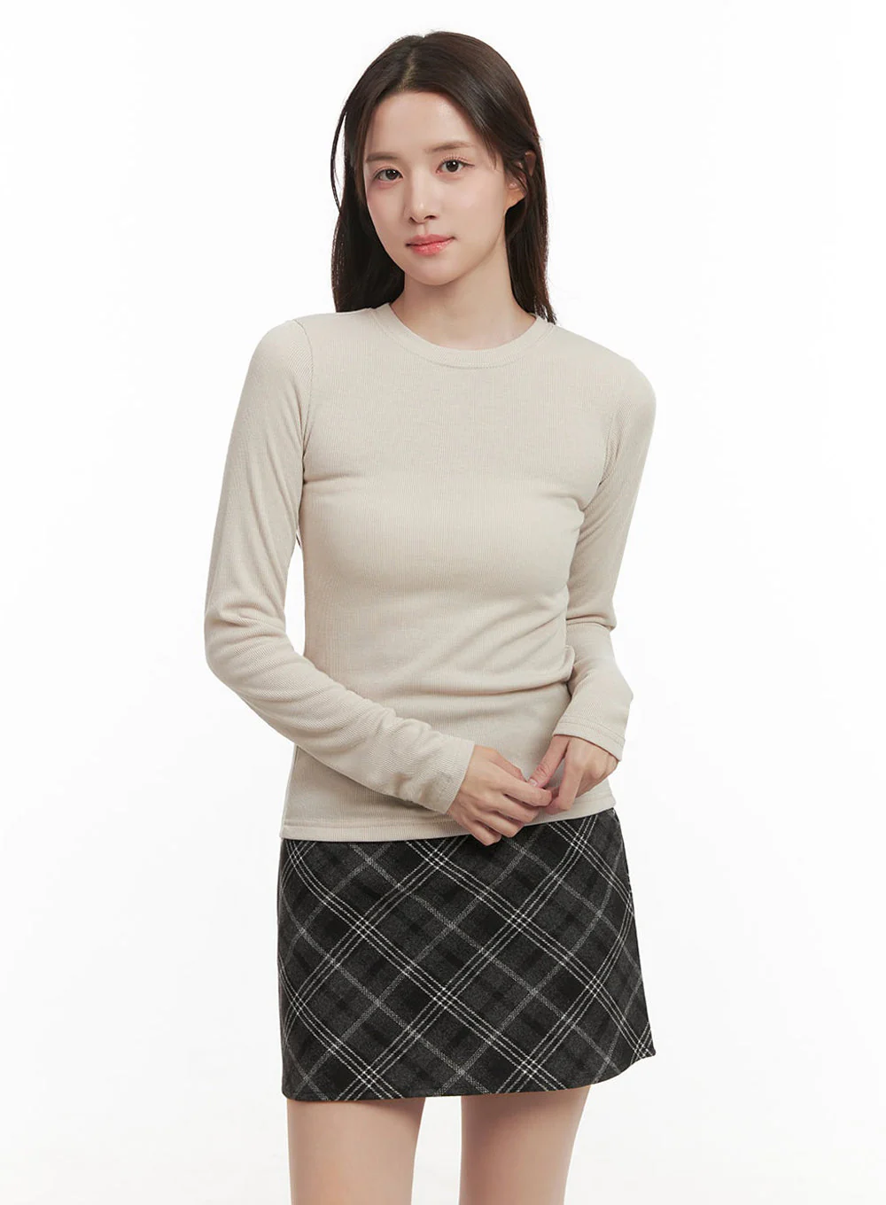 Essential Slim-Fit Long-Sleeve Top IJ510 - Image 11