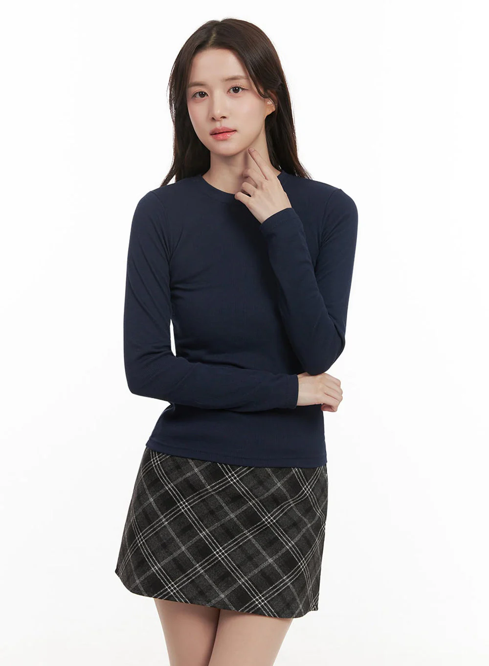 Essential Slim-Fit Long-Sleeve Top IJ510 - Image 12