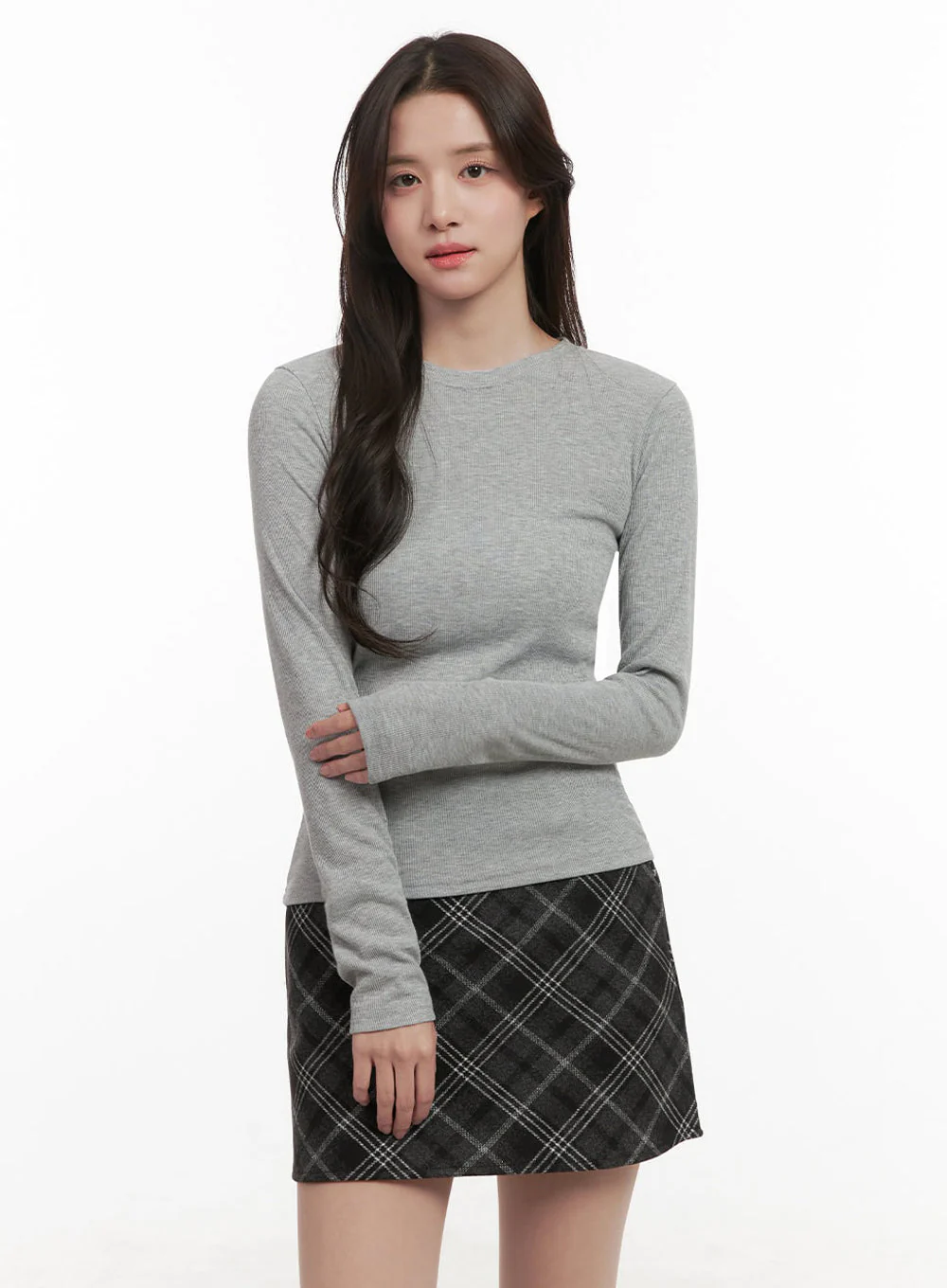 Essential Slim-Fit Long-Sleeve Top IJ510 - Image 9