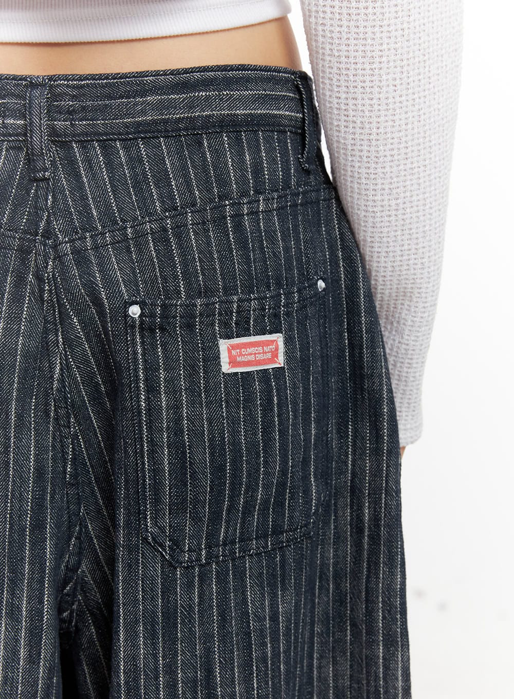 Esther Striped Wide-Fit Baggy Jeans CJ528 - Image 5
