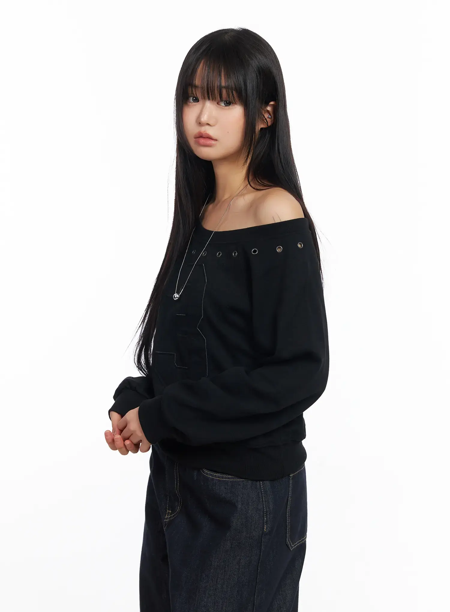 Eyelet Trimmed Off-Shoulder Sweatshirt CF504 - Image 10