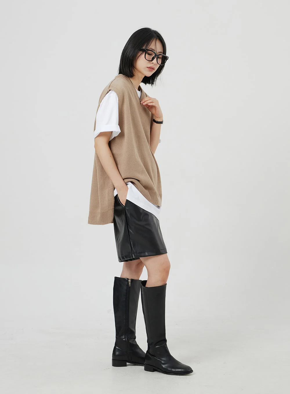 Faux Leather Bermuda Shorts OM303 - Image 2