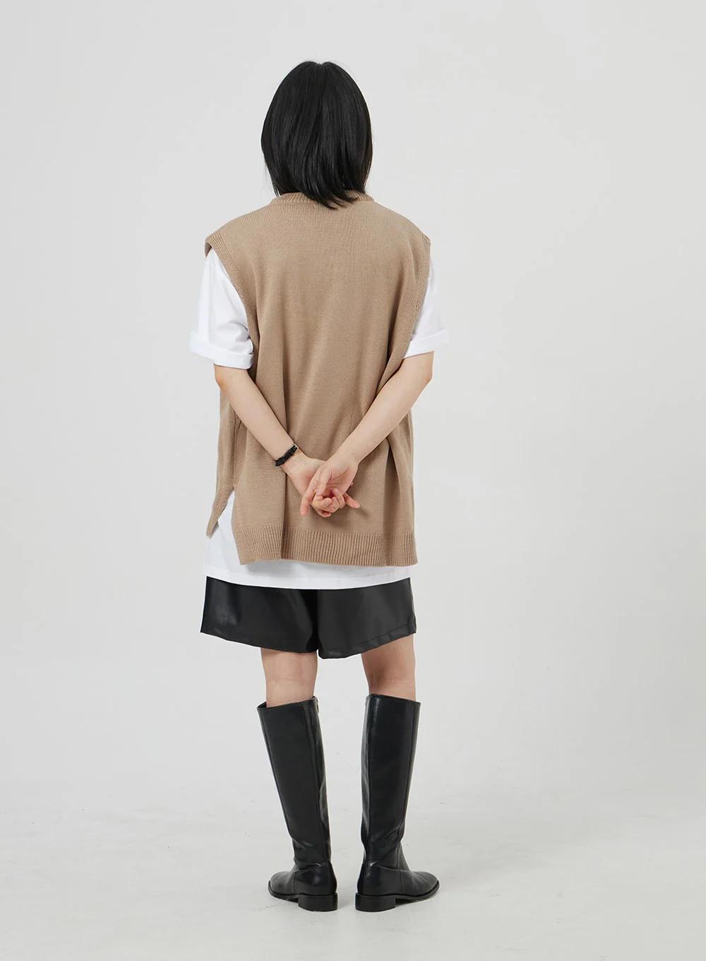 Faux Leather Bermuda Shorts OM303 - Image 5