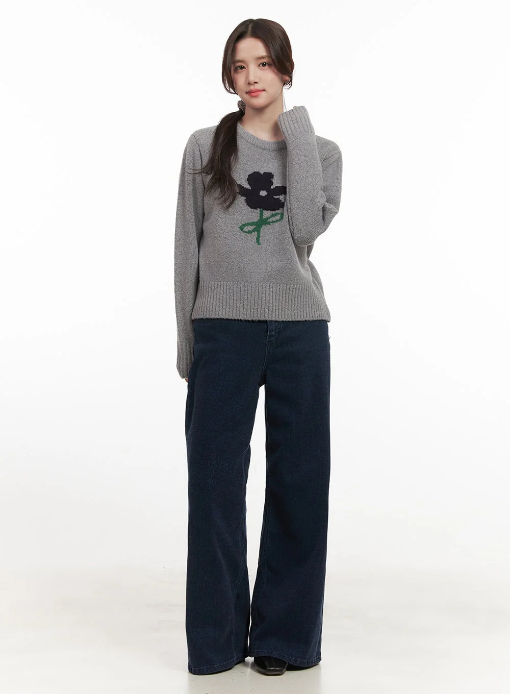 Flower Graphic Knitted Sweater CJ515 - Image 2