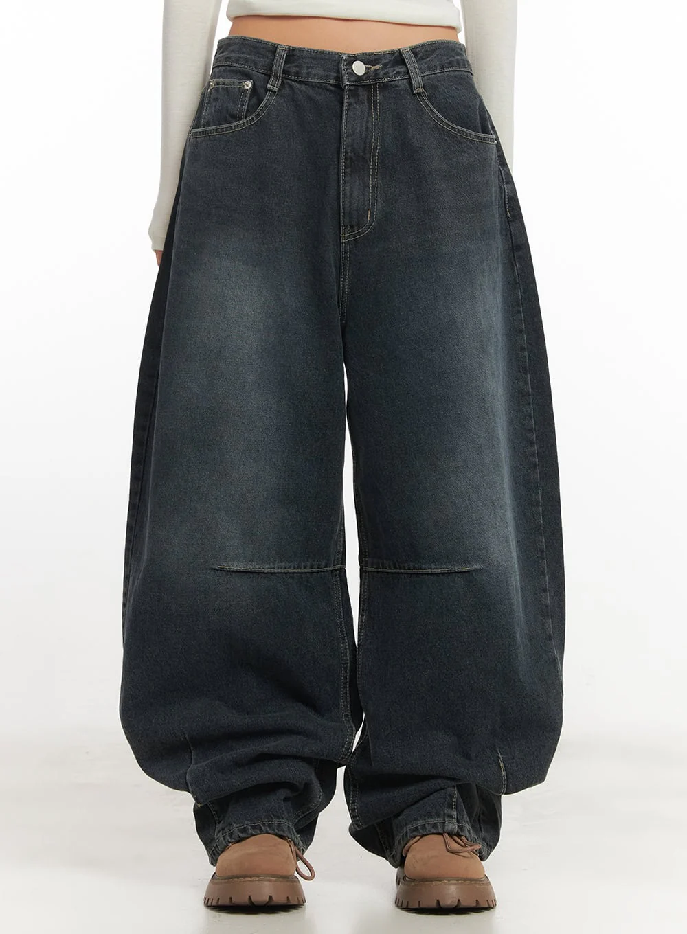 Giselle Stitched Balloon-Fit Jeans CF526
