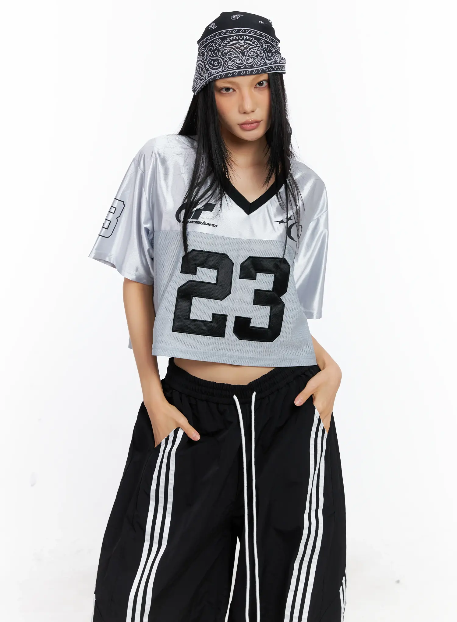 Glossy V-Neck Cropped Jersey CL529 - Image 11