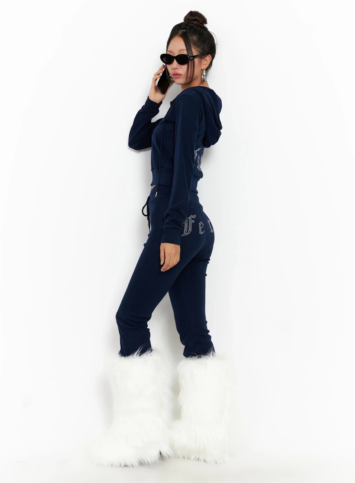 Graphic Bootcut Sweatpants CO515