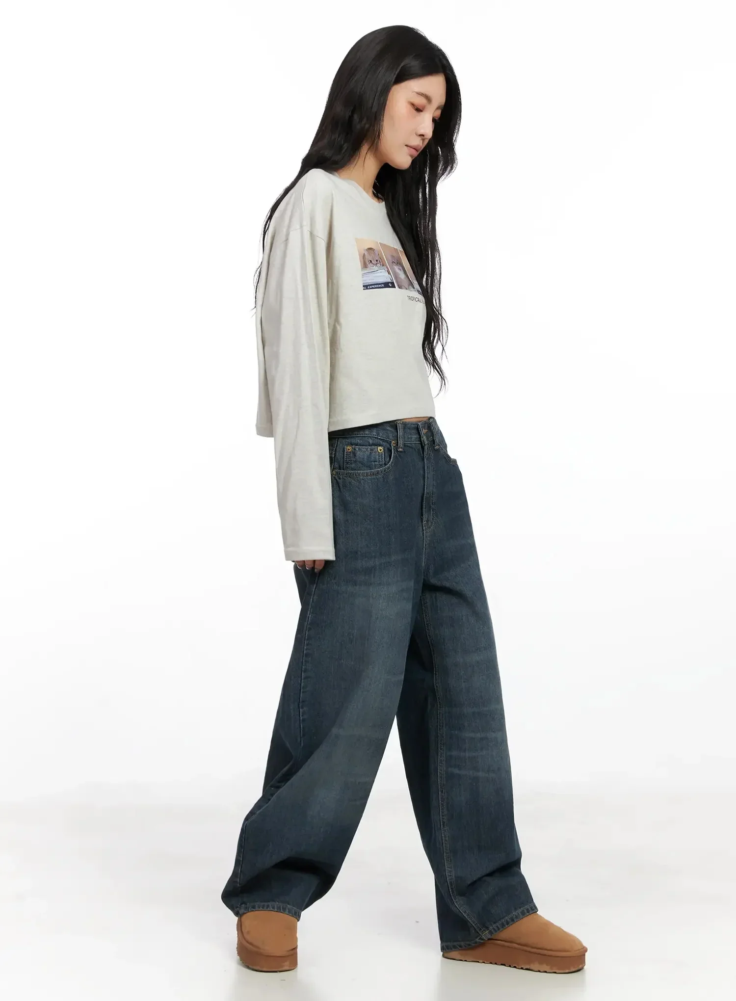 Graphic Crop Long Sleeve Top IN528 - Image 9