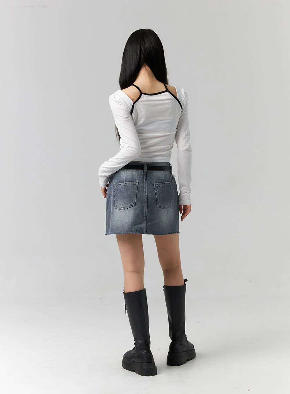 Graphic Cut-Out Crop Top CS314 - Image 9