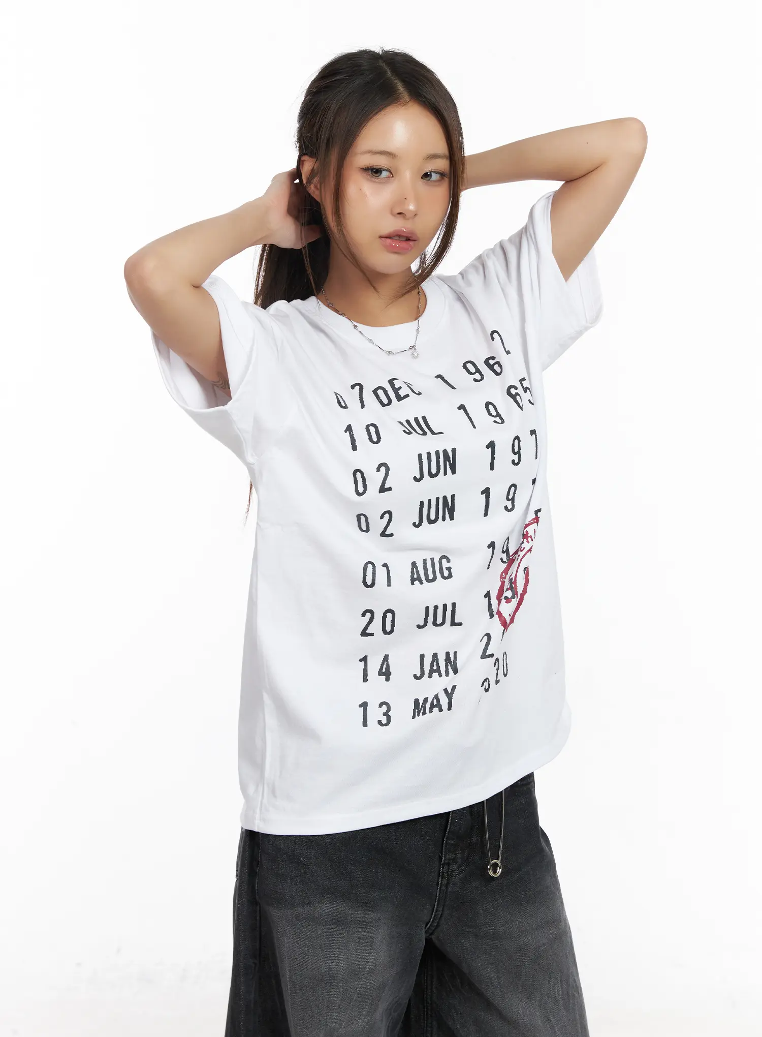 Graphic Date Print T-Shirt CM520 - Image 9