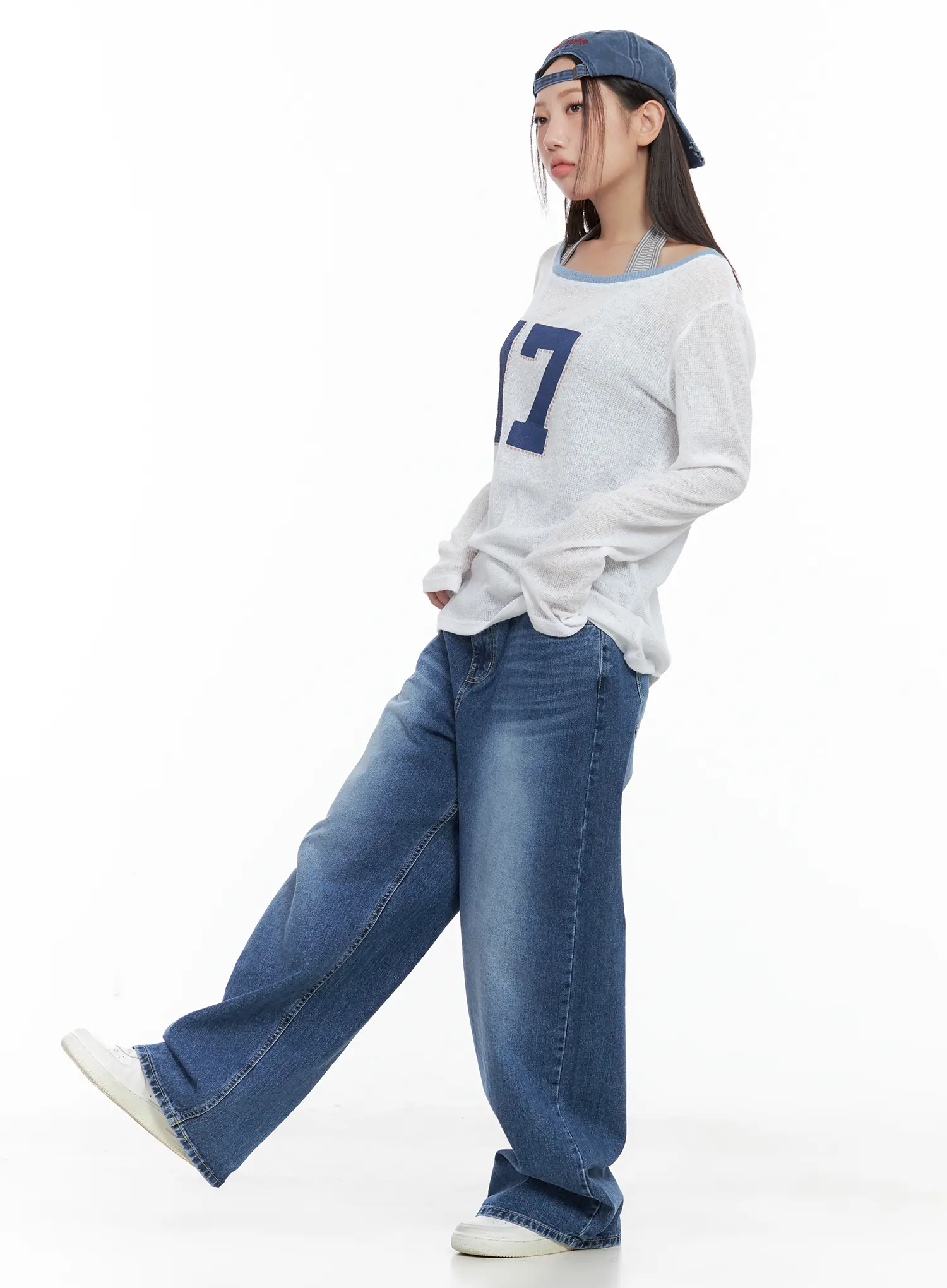 Graphic Linen Loose-Fit Long-Sleeve Tee CL509 - Image 3