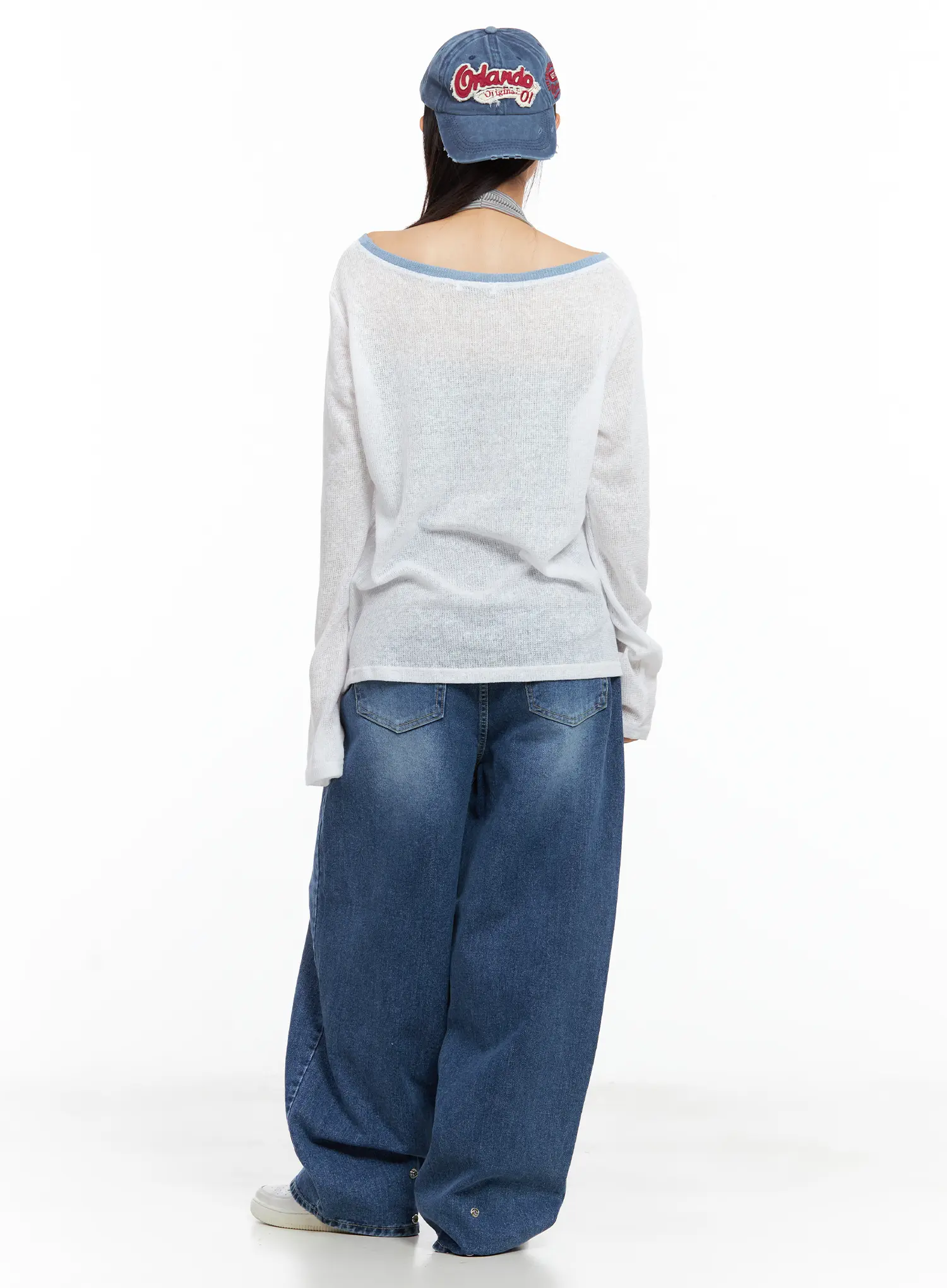 Graphic Linen Loose-Fit Long-Sleeve Tee CL509 - Image 4