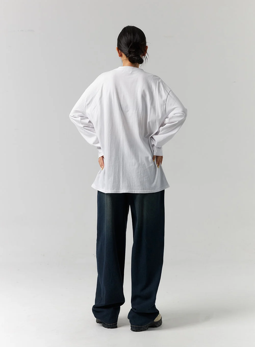 Graphic Loose Fit Long Sleeve Tee CS320 - Image 9