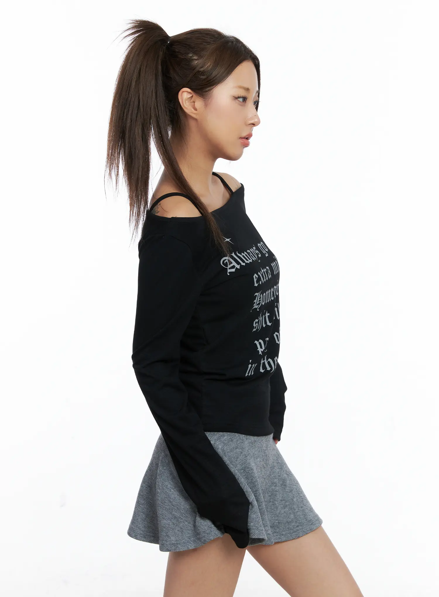Graphic Off-Shoulder Long Sleeve Top CS505 - Image 7