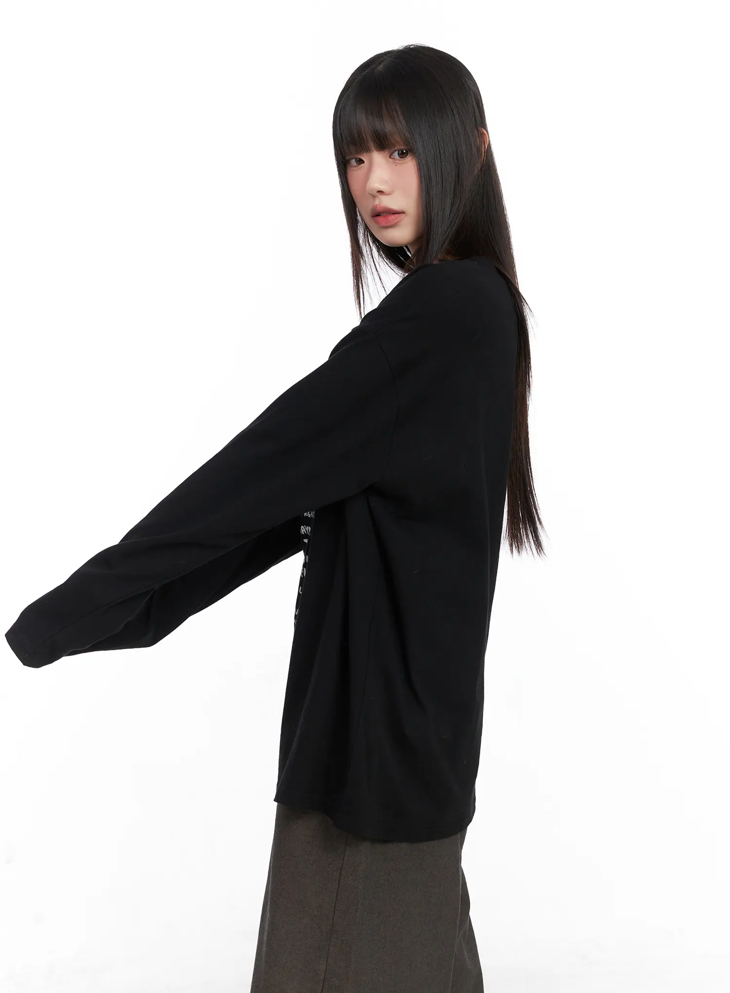 Graphic Oversized Long Sleeve Tee CN521 - Image 5