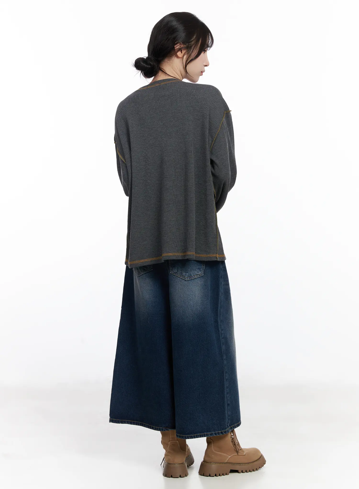 Graphic Oversized Textured Long Sleeve Top CJ527 - Image 5