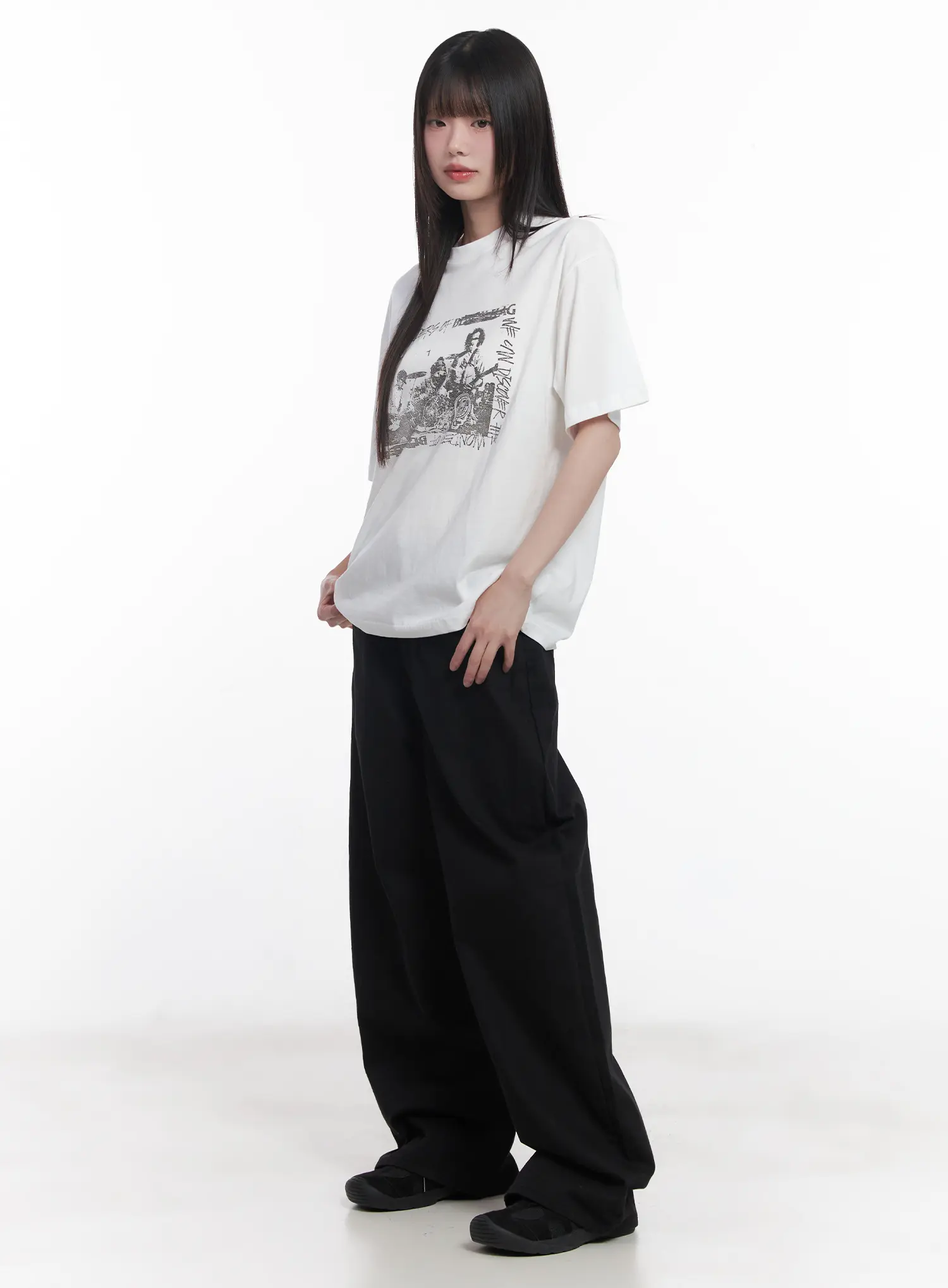 Graphic Relaxed-Fit Tee CU519 - Image 5