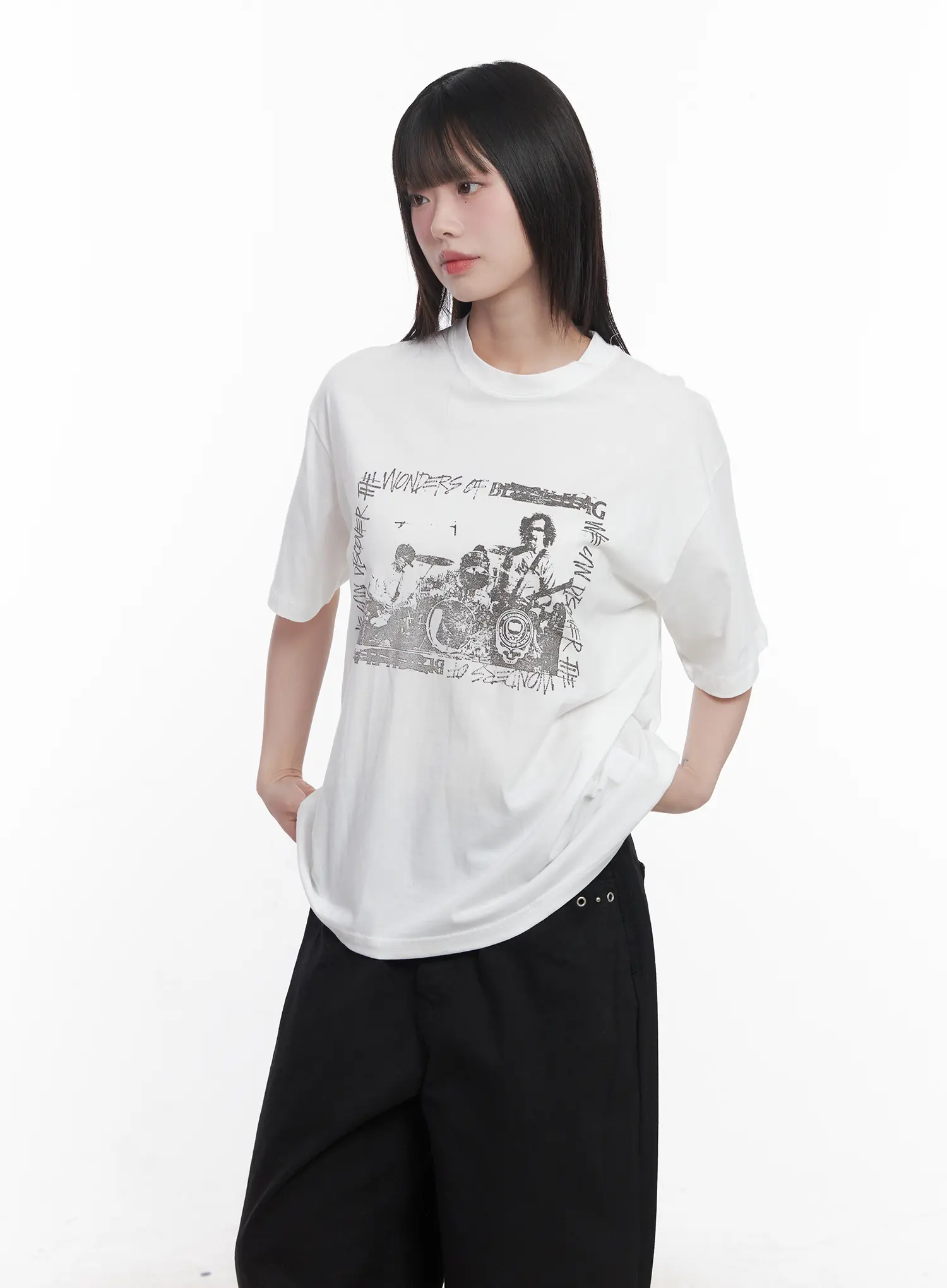 Graphic Relaxed-Fit Tee CU519 - Image 7