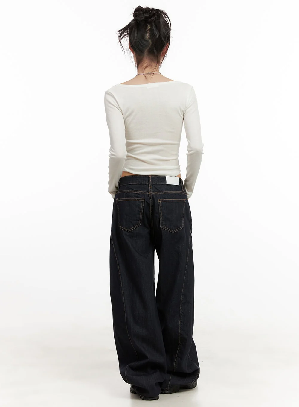 Graphic Slim-Fit Long-Sleeve Crop Top CJ502 - Image 7