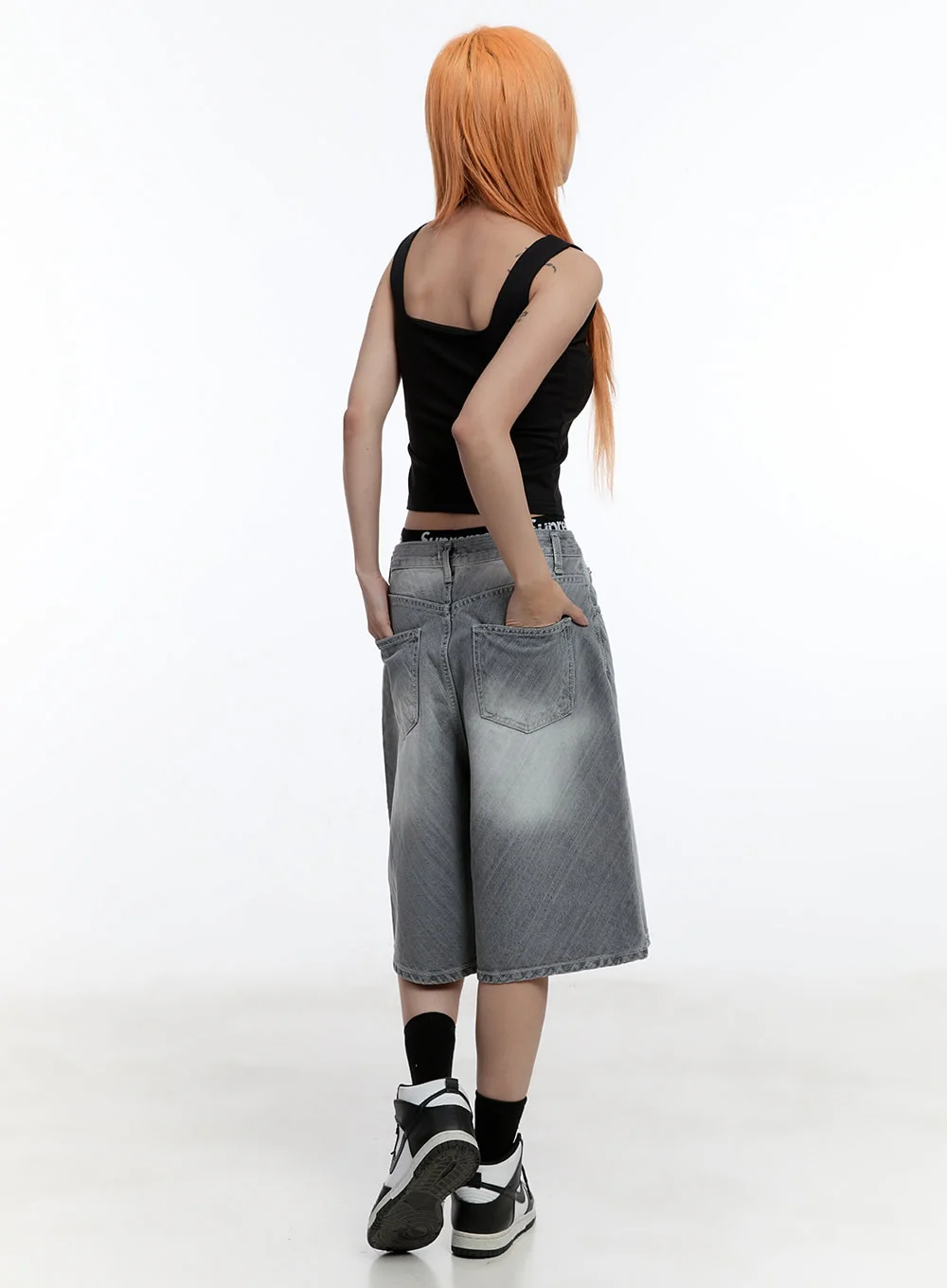 Graphic Square-Neck Tank Top CU502 - Image 7