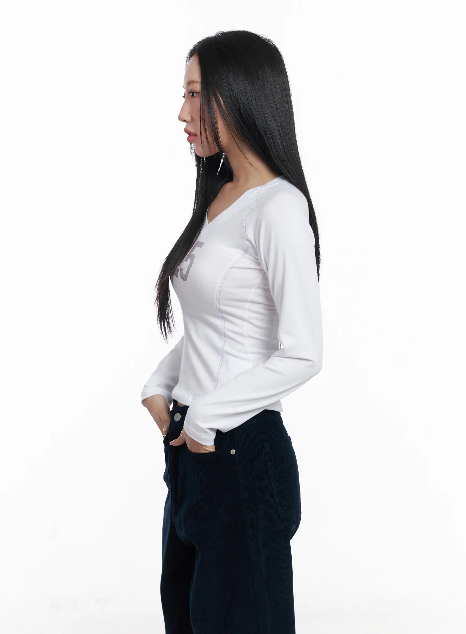 Graphic V-Neck Long Sleeve CJ514 - Image 7