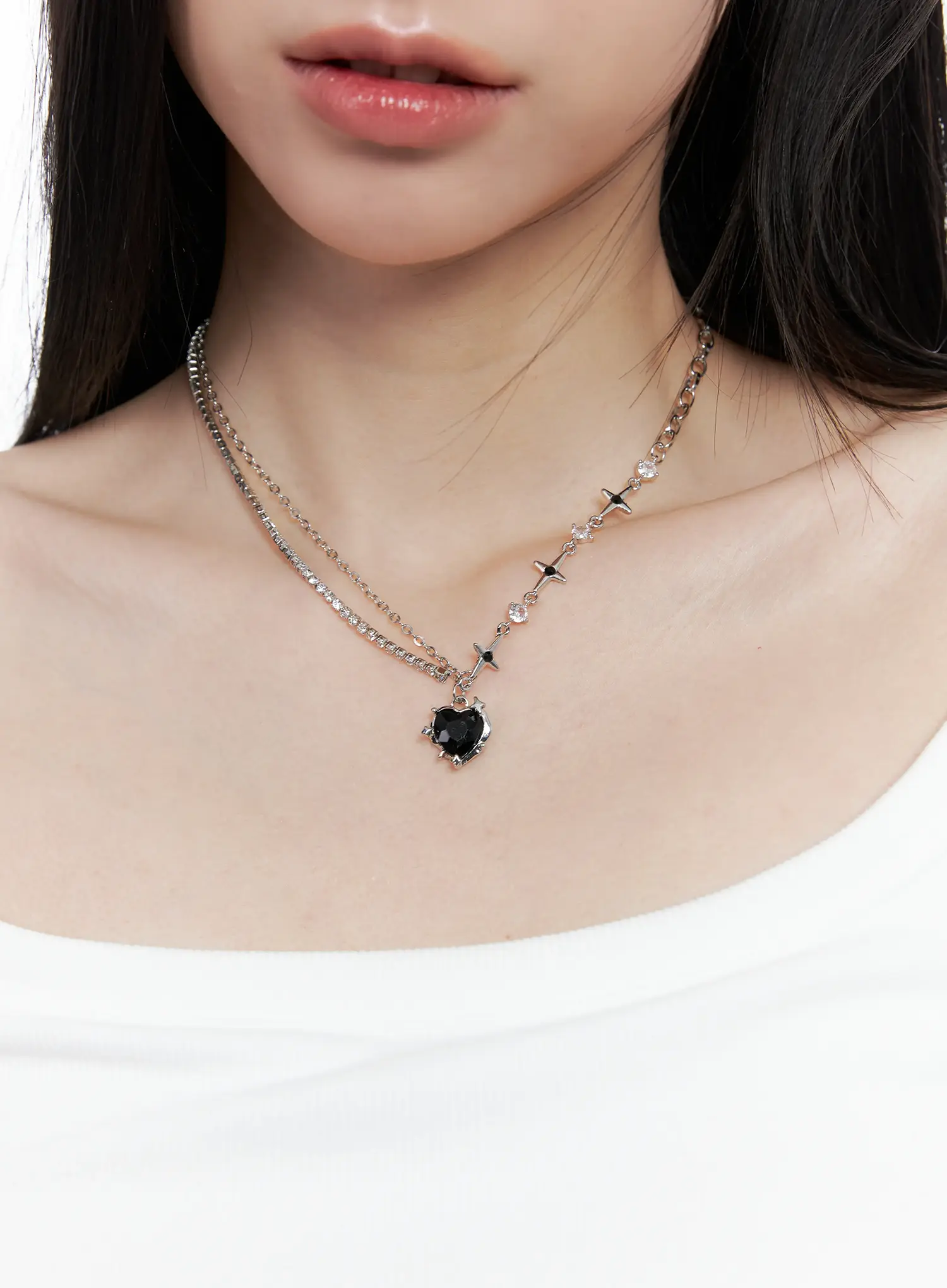 Half and Half Black Heart Necklace CO503 - Image 2