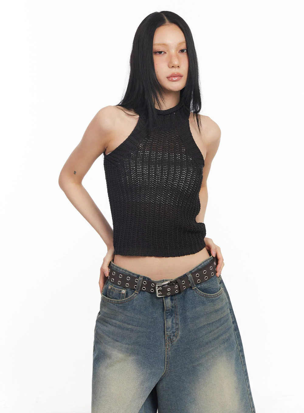 Halter-Neck Sleeveless Crop Top CY528 - Image 13