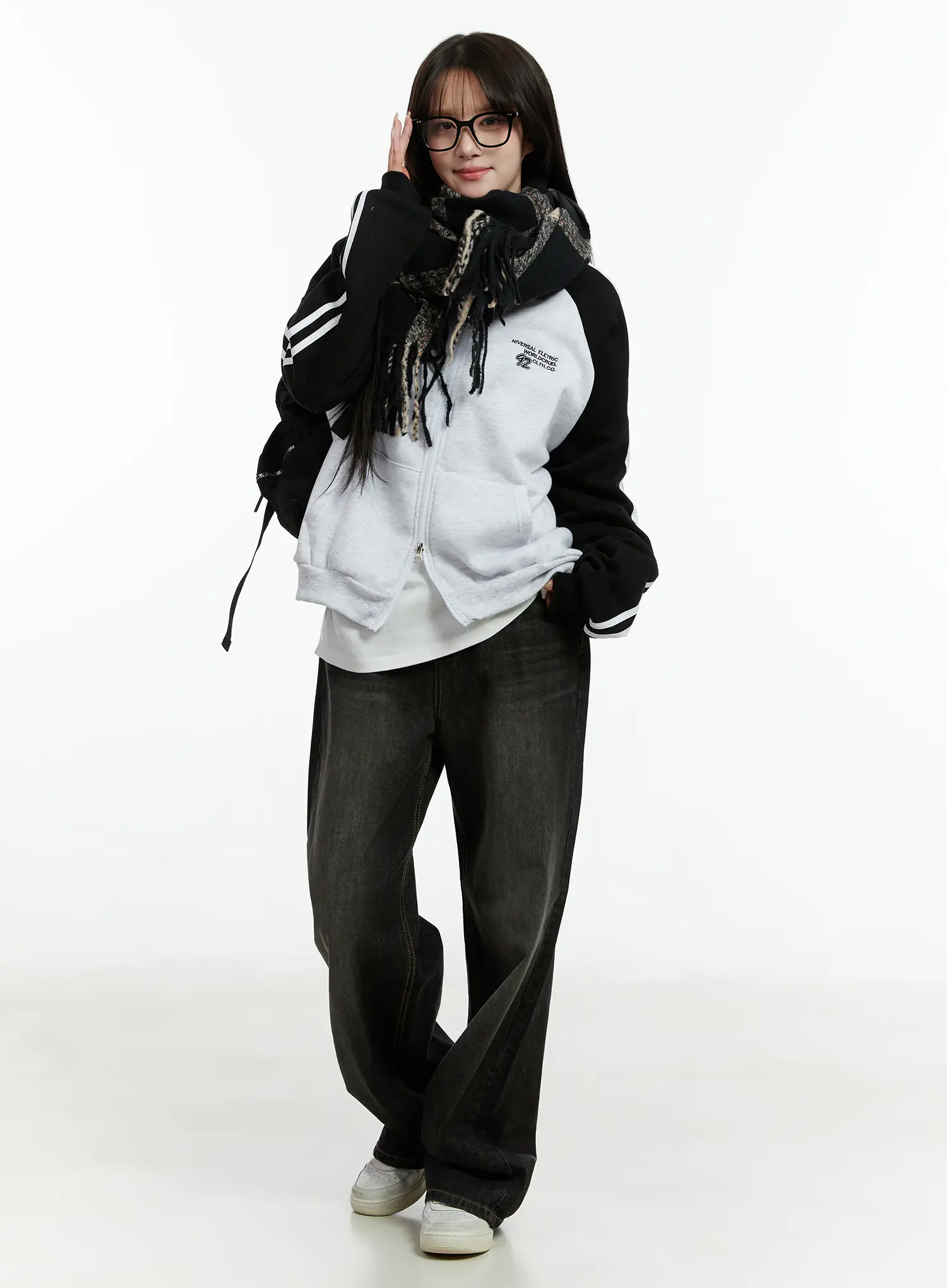 Haze Washed Wide-Leg Jeans CD523 - Image 2