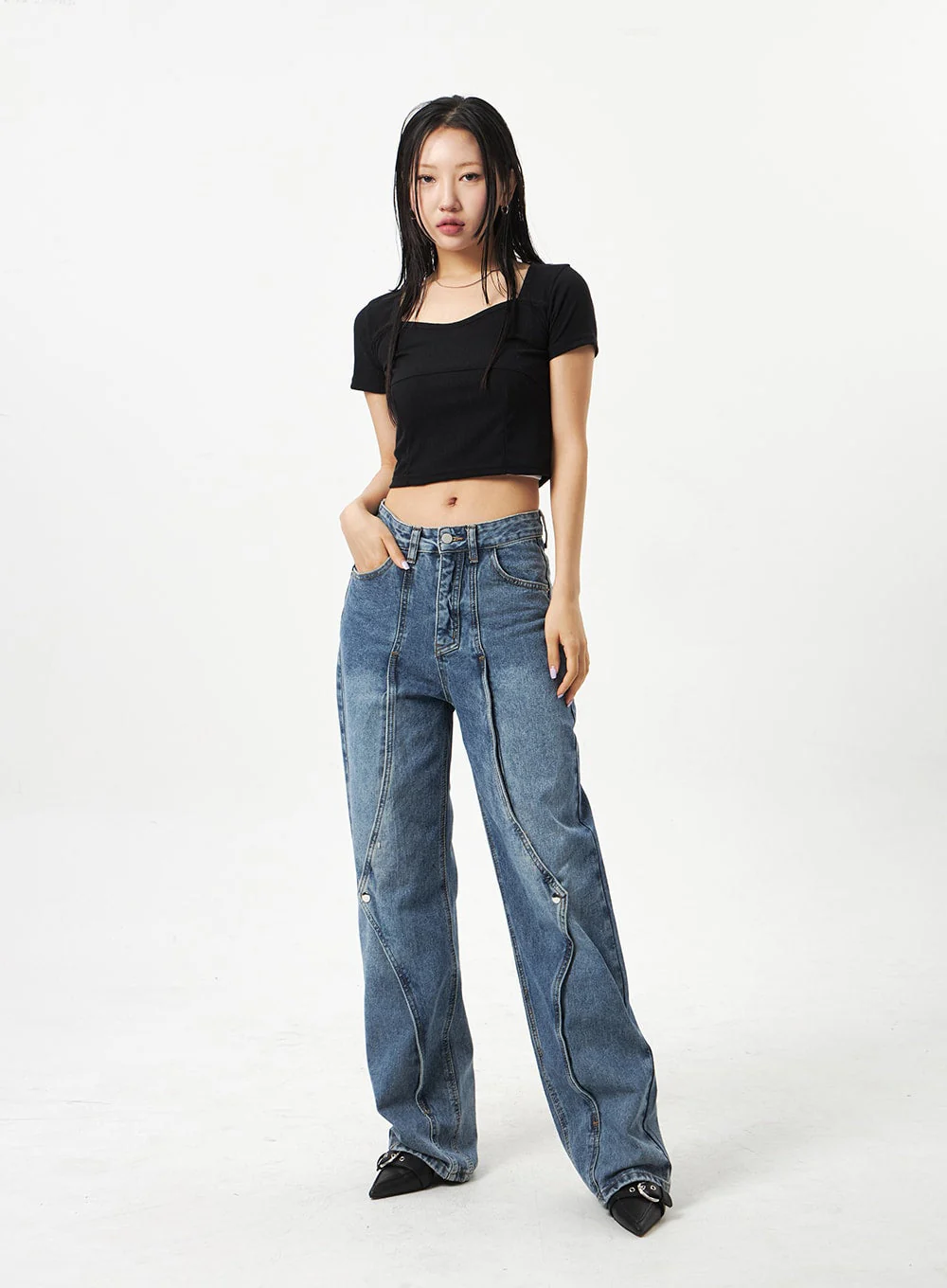 Heart Neck Cropped Tee CA320 - Image 25