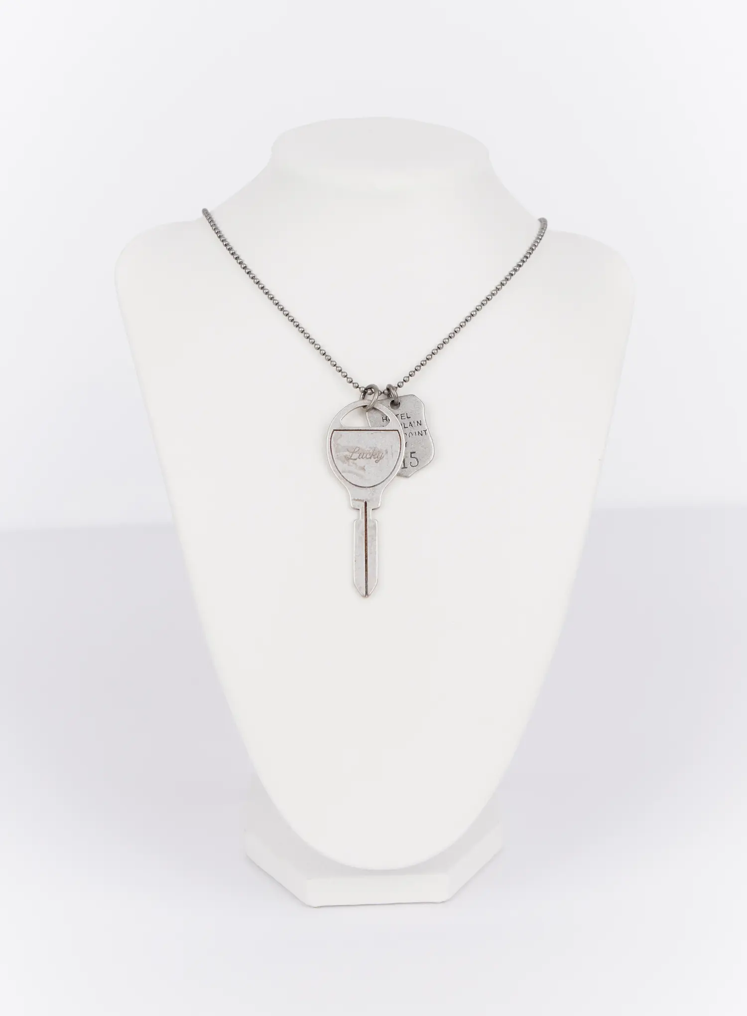 Key Charm Necklace IN514 - Image 4