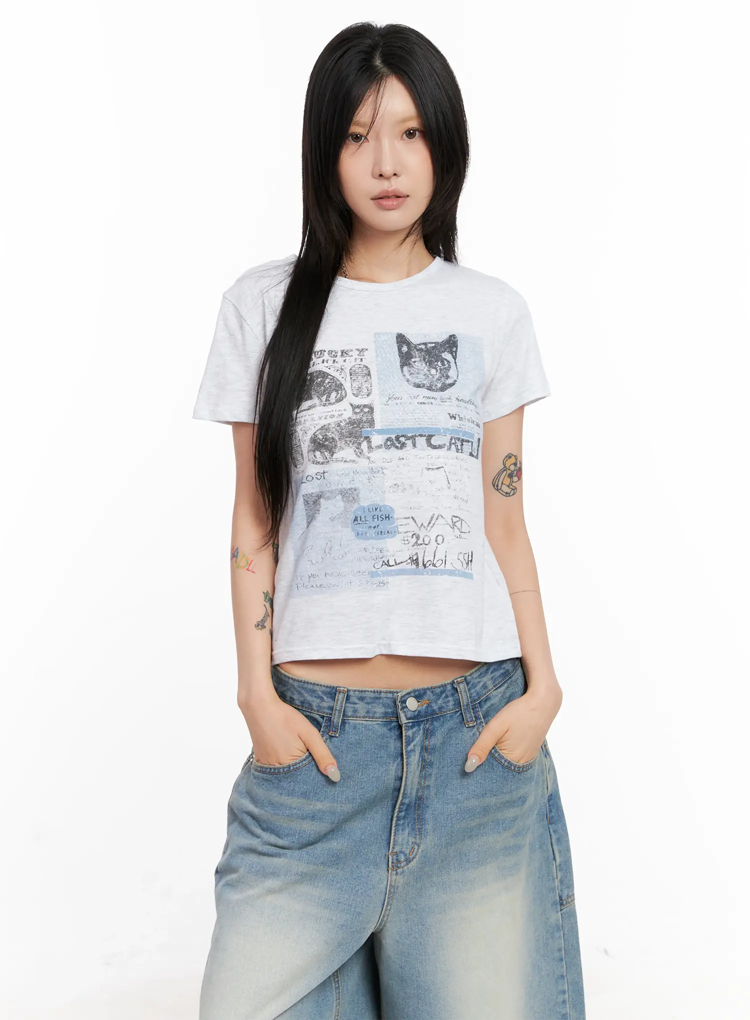 Kitty Graphic Cropped Tee CL525 - Image 2