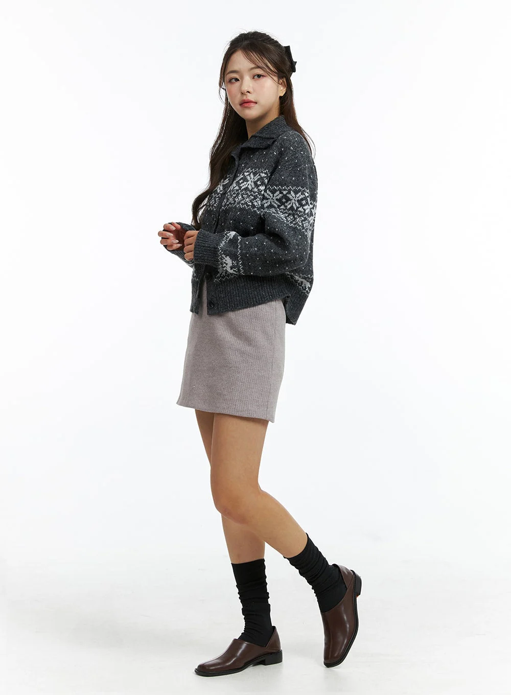Knit Round Neck Graphic Button Cardigan OJ409 - Image 5