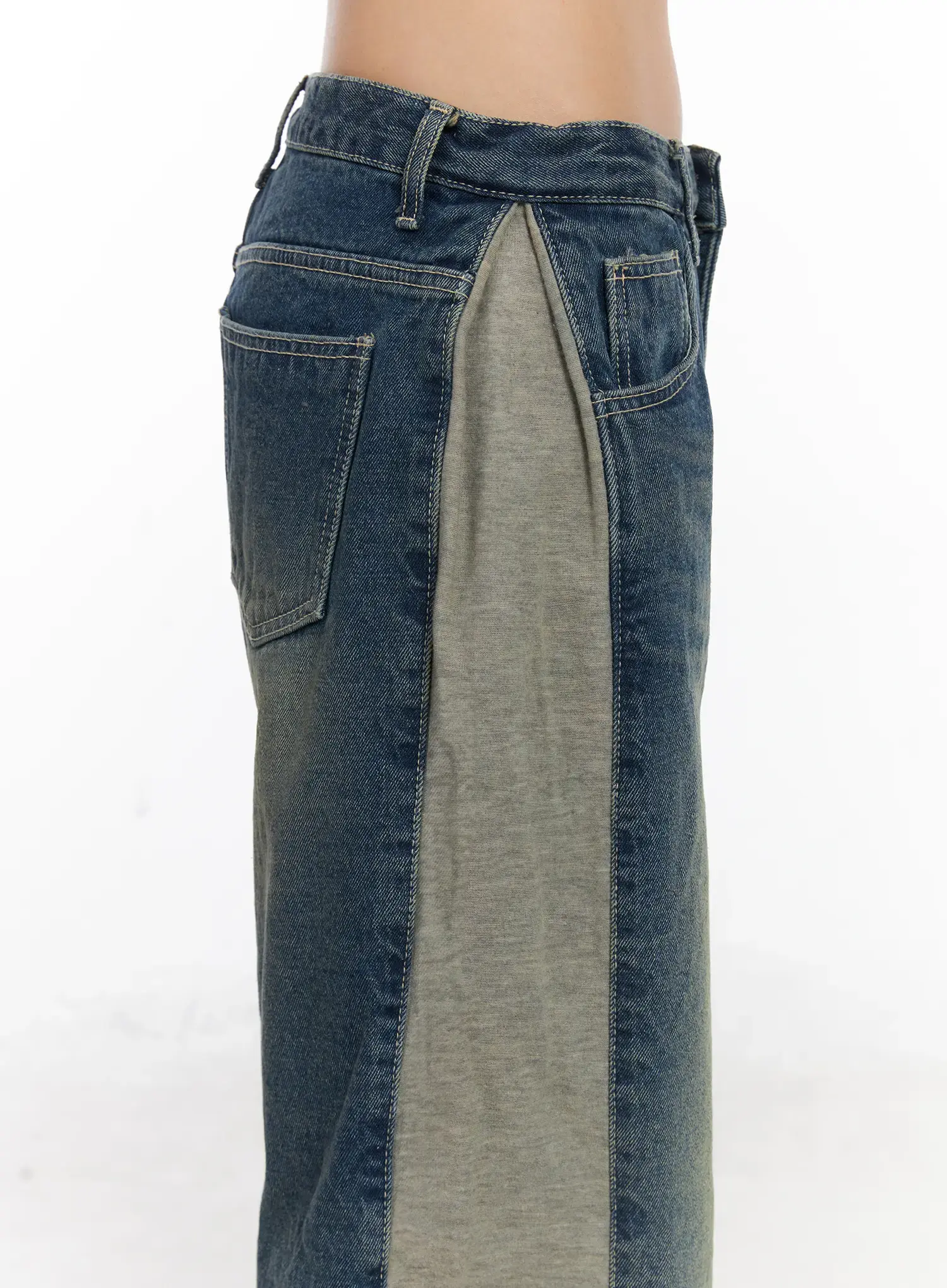 Kora Two-Tone Wide-Leg Jeans CD505 - Image 4