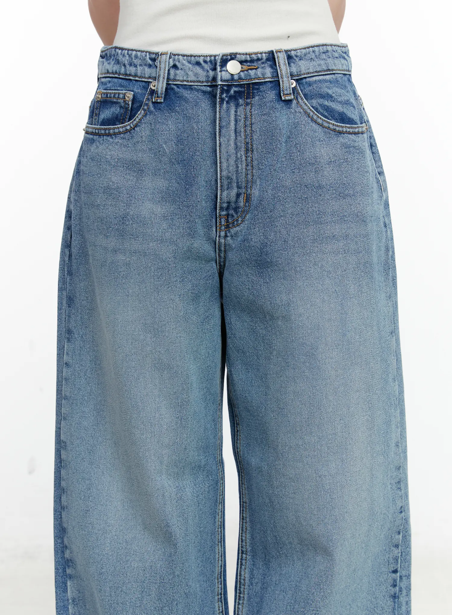 Kori Classic Wide Leg Jeans F502 - Image 3
