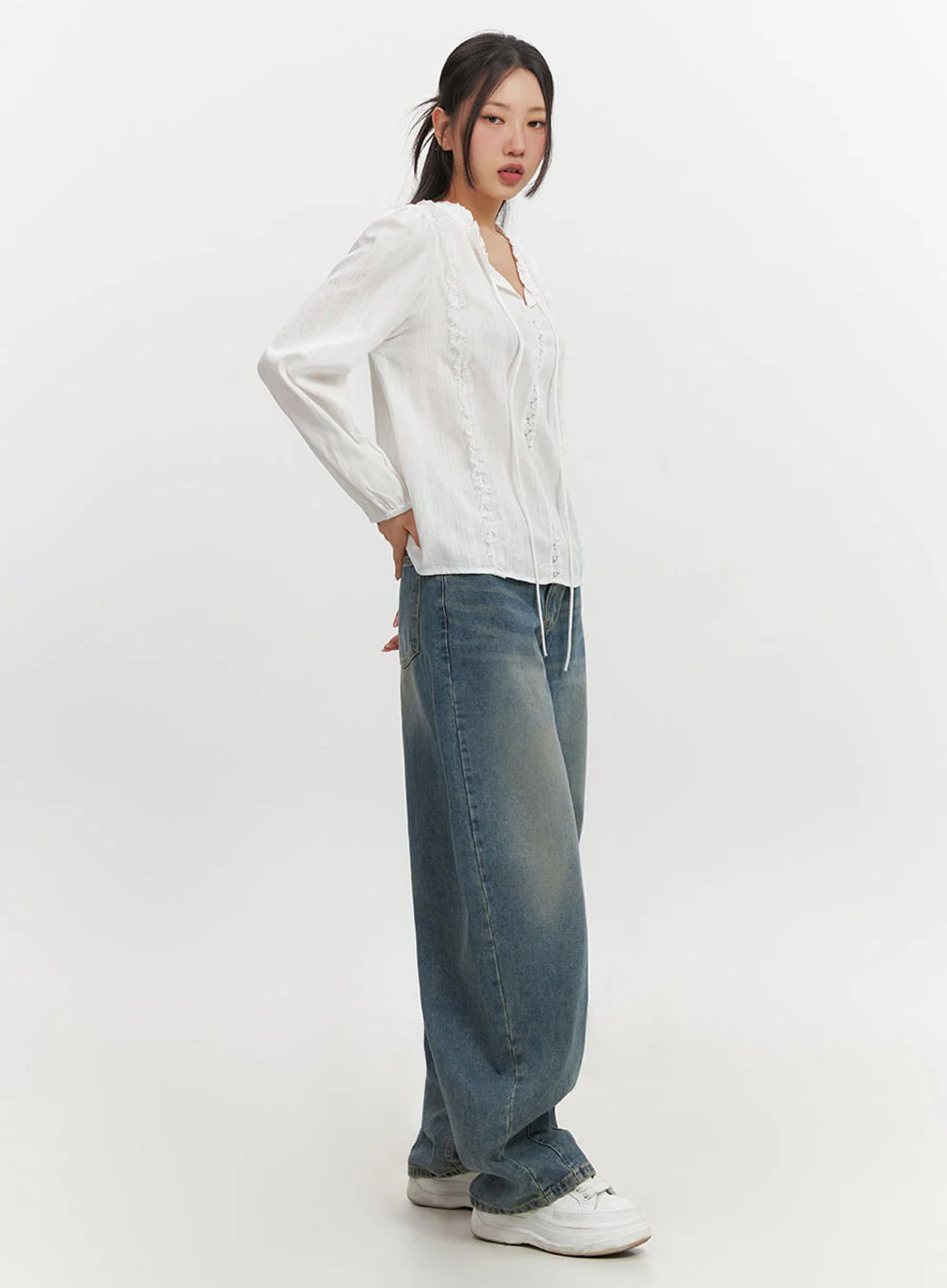 Lace-Trim Loose-Fit Blouse IF511 - Image 8