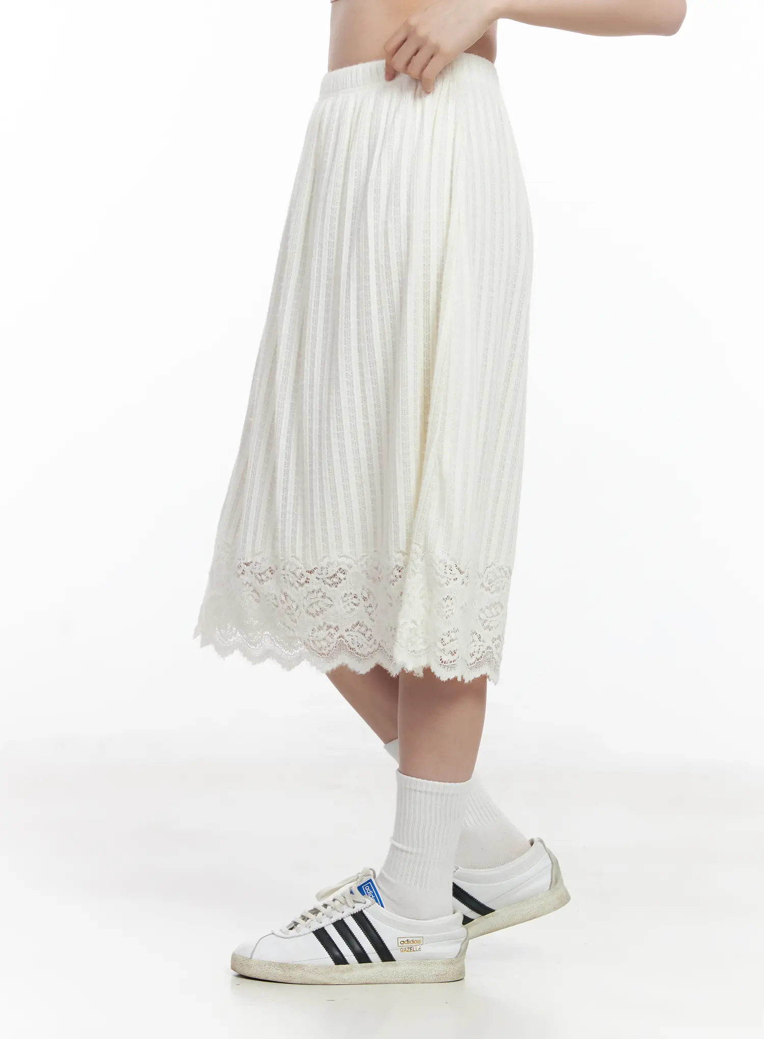 Lace-Trimmed Fleece Midi Skirt CJ520 - Image 3