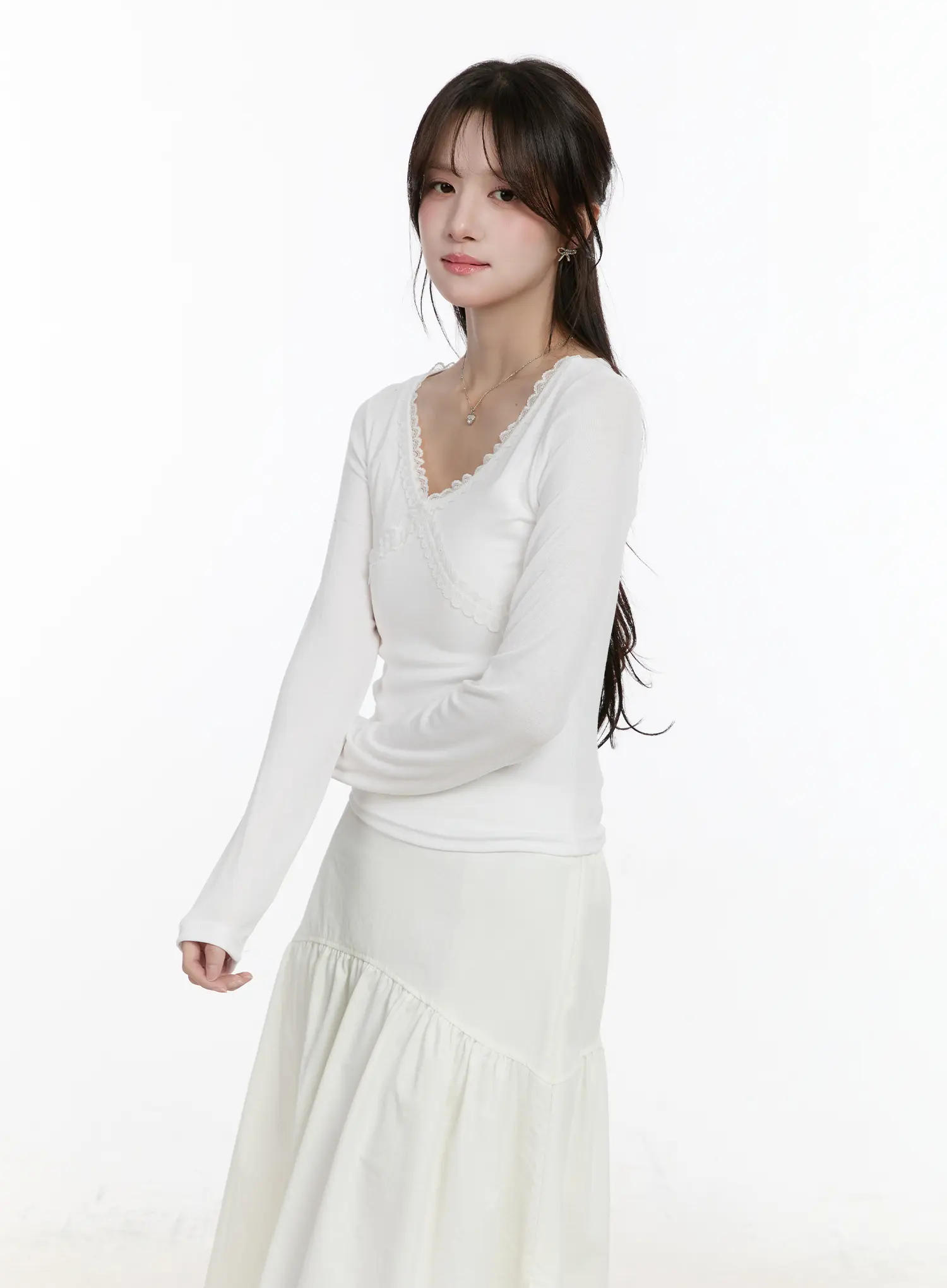 Lace Trimmed V-Neck Long Sleeve Top CM505 - Image 7
