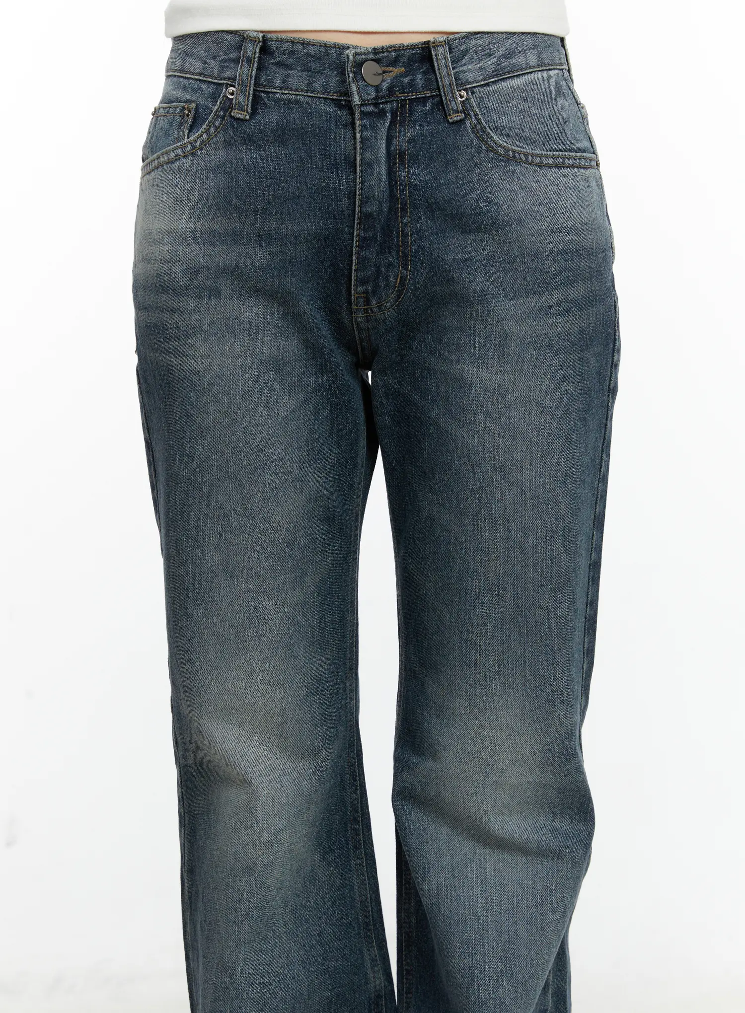 Lainey Vintage Wash Bootcut Jeans F502 - Image 3