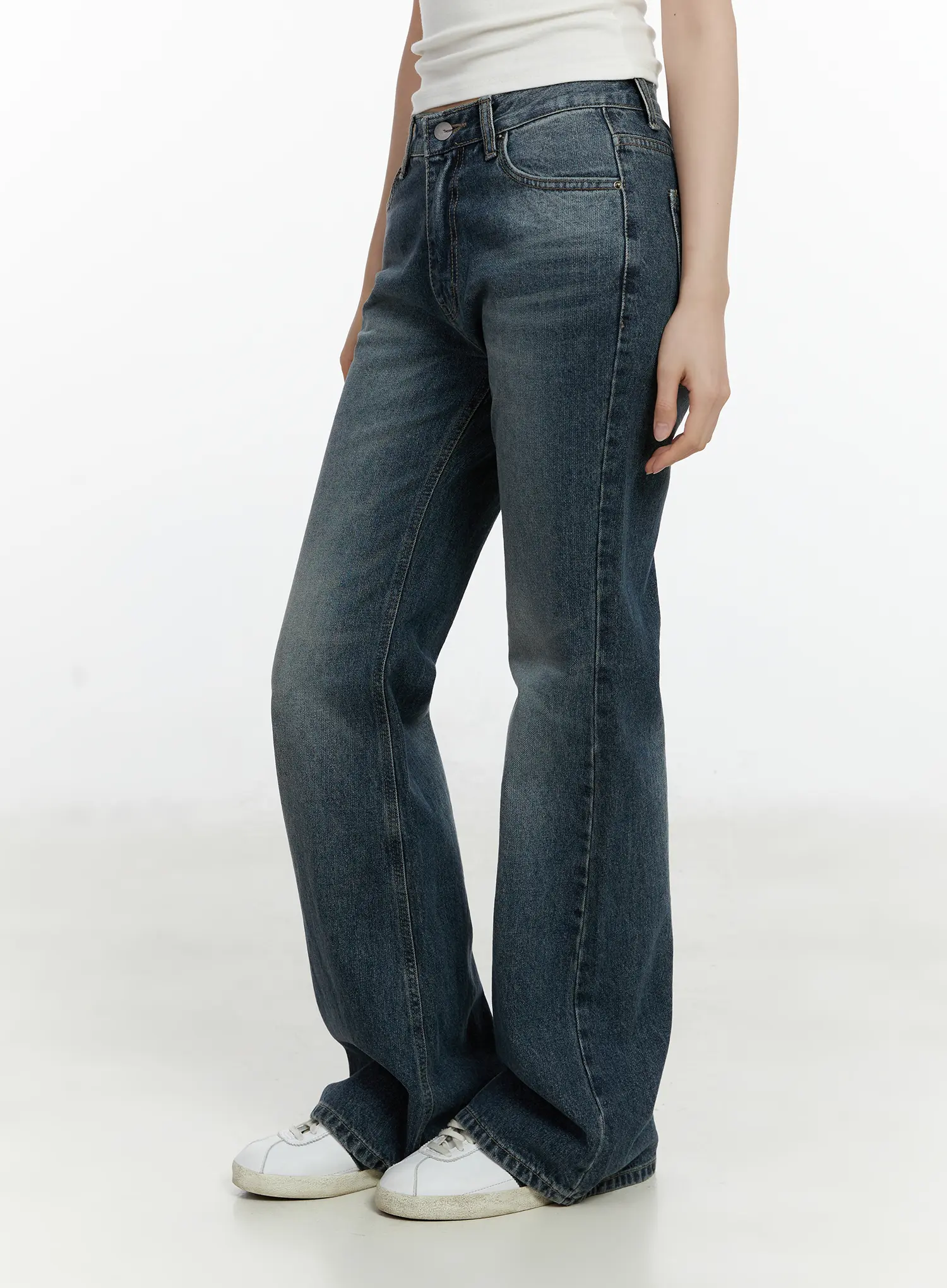Lainey Vintage Wash Bootcut Jeans F502 - Image 4