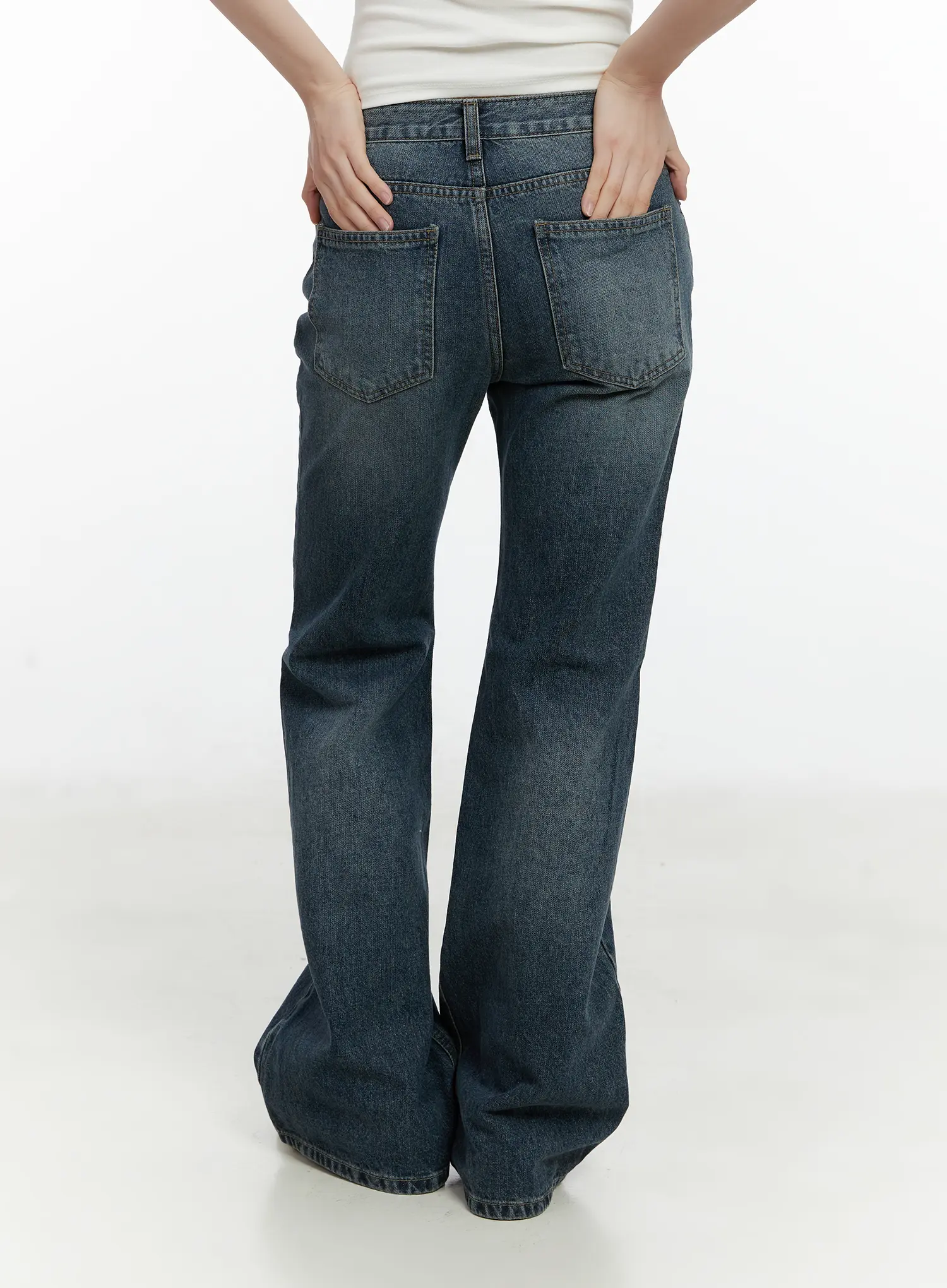 Lainey Vintage Wash Bootcut Jeans F502 - Image 6
