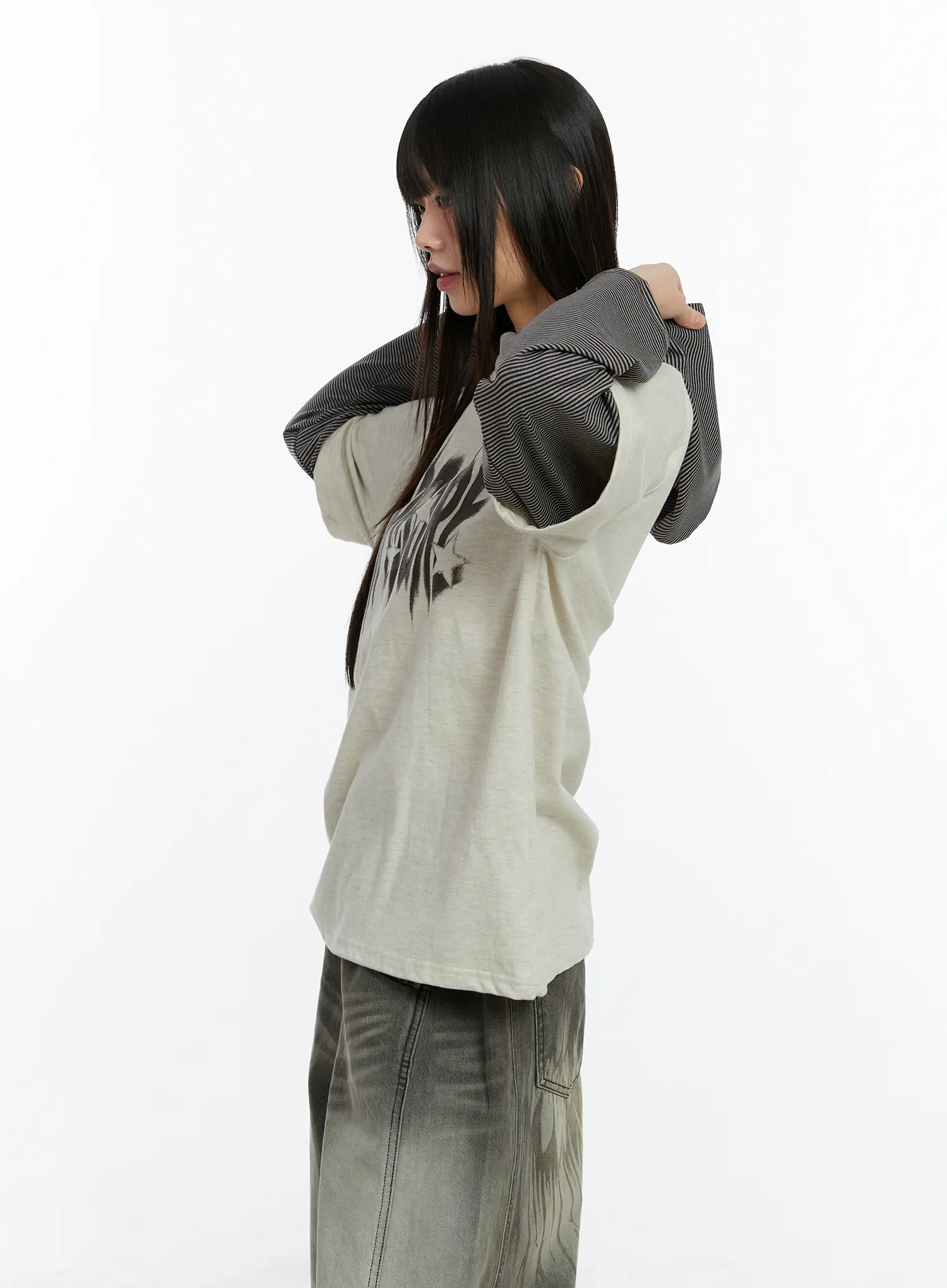Layered Hooded Graphic Long Sleeve Top CF509 - Image 8