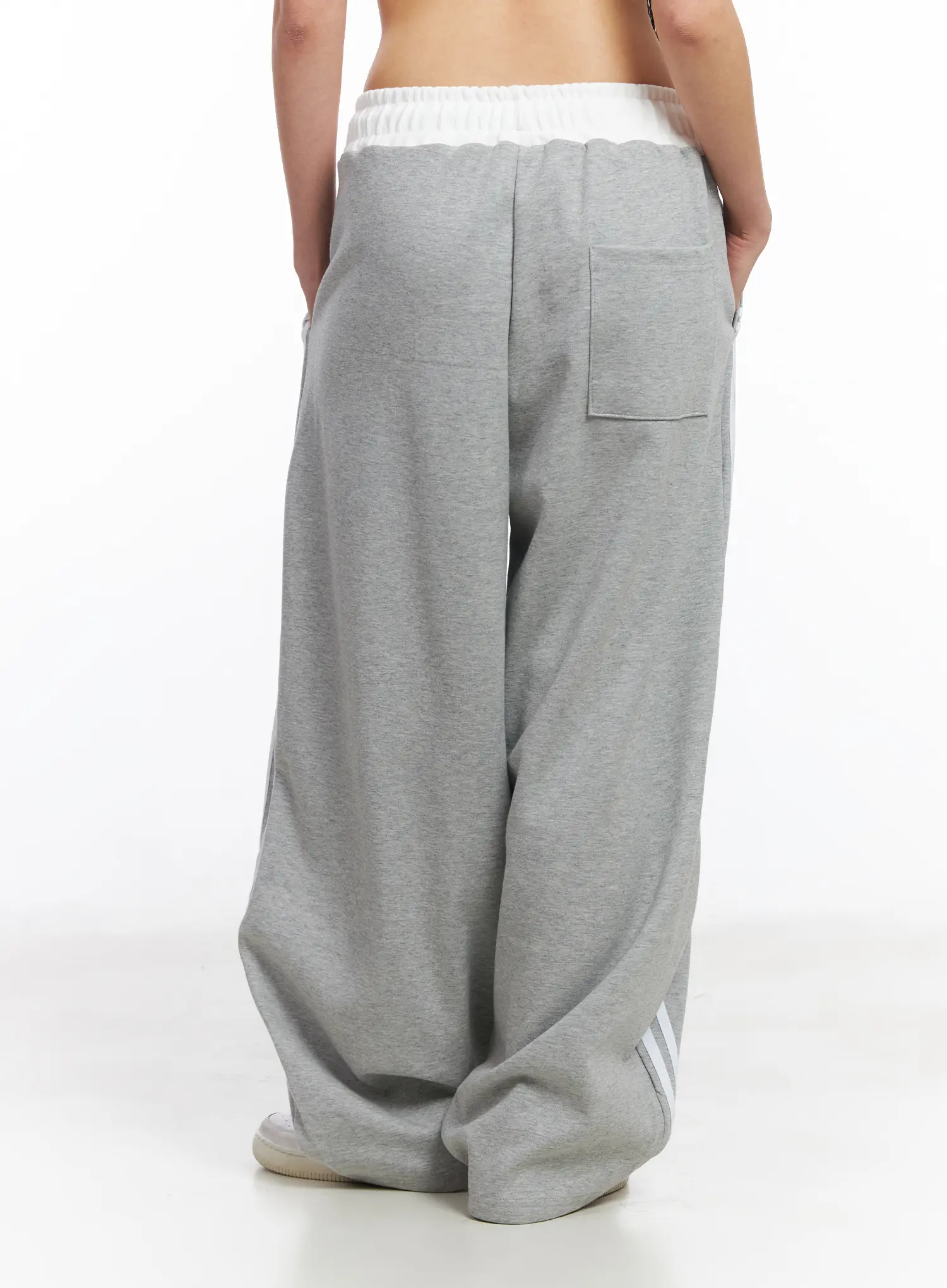 Layered Two-Tone Sweatpants CF506 - Image 16