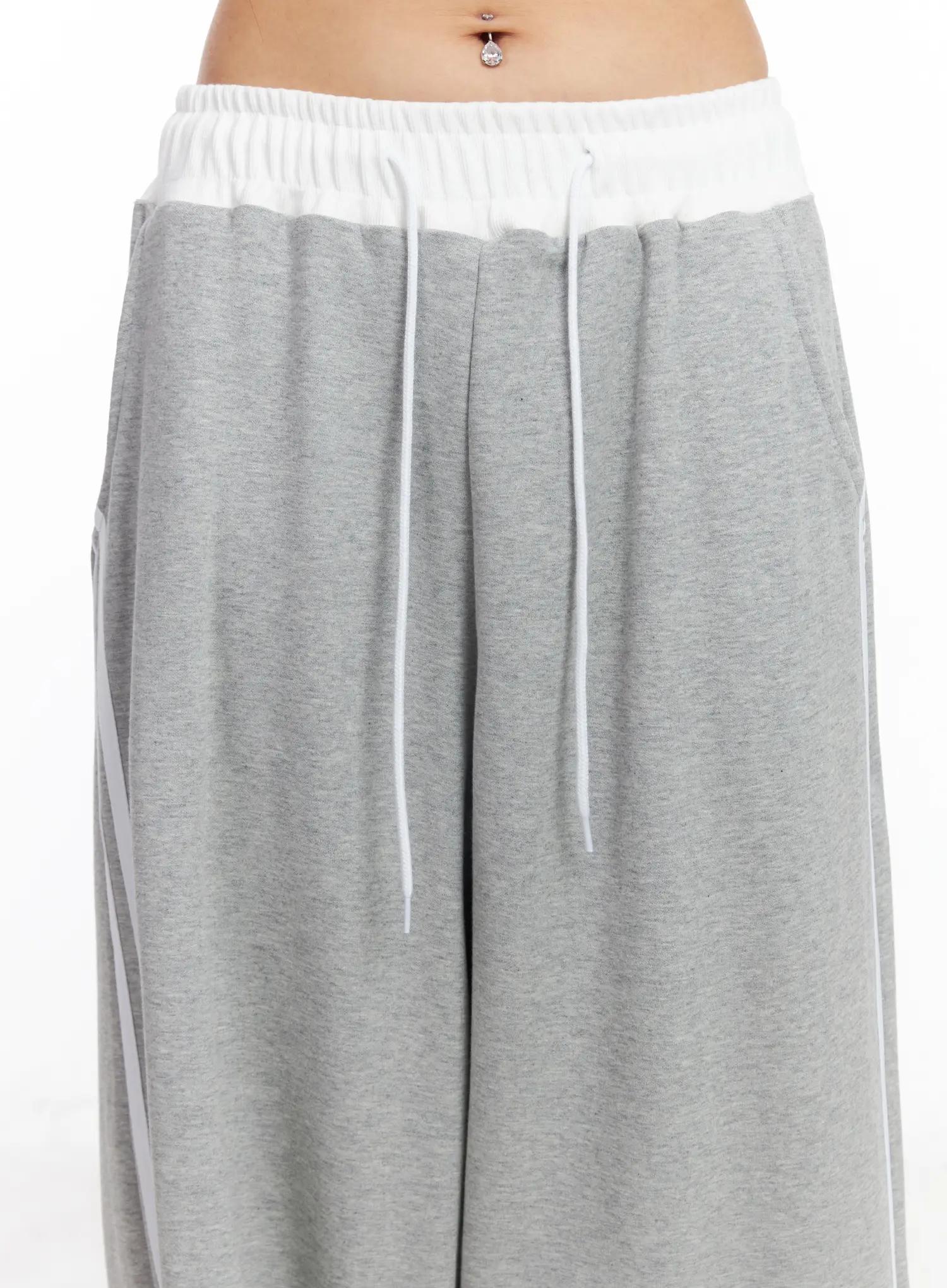Layered Two-Tone Sweatpants CF506 - Image 24